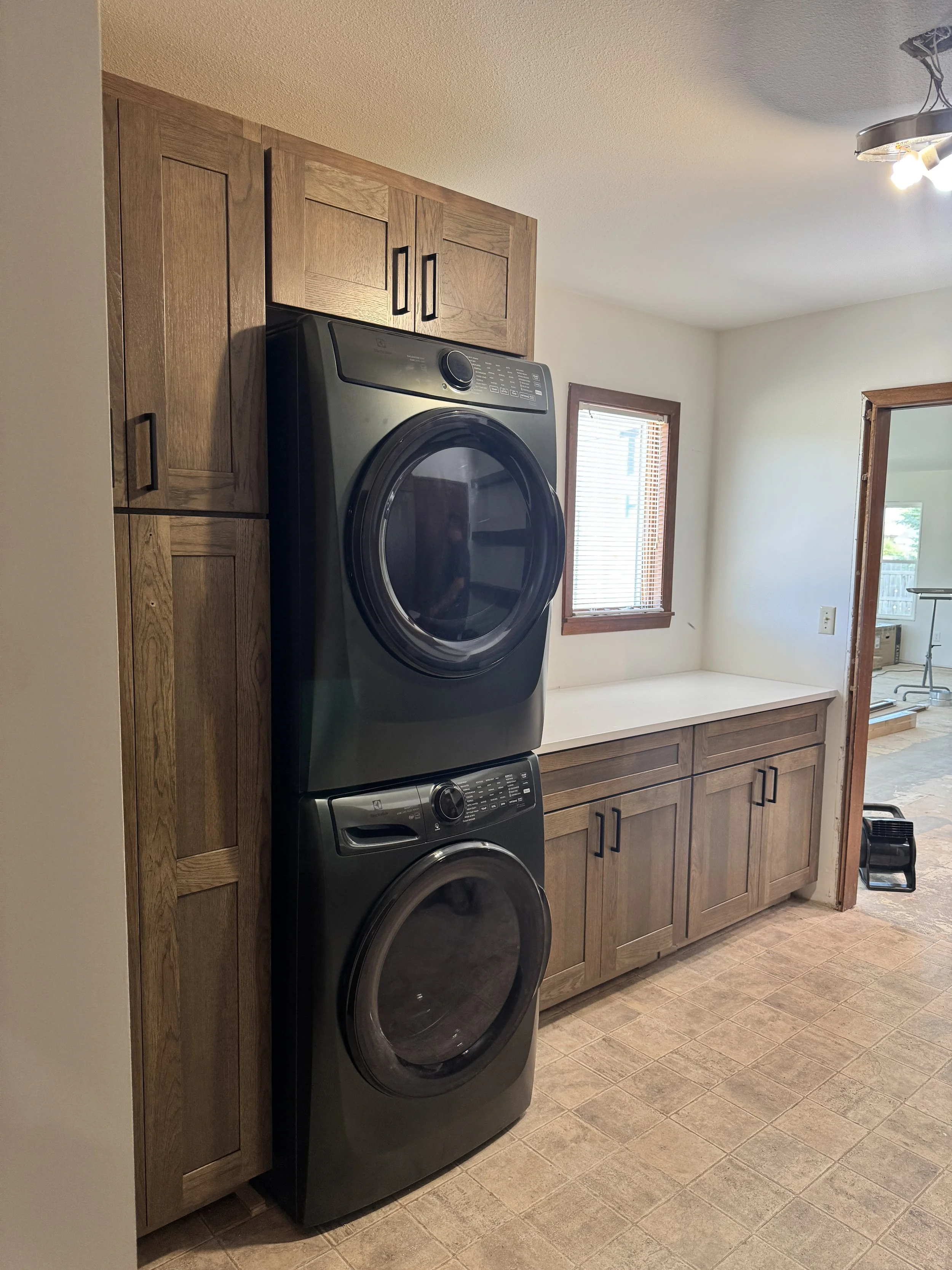 Laundry Rooms, Mudrooms & Offices