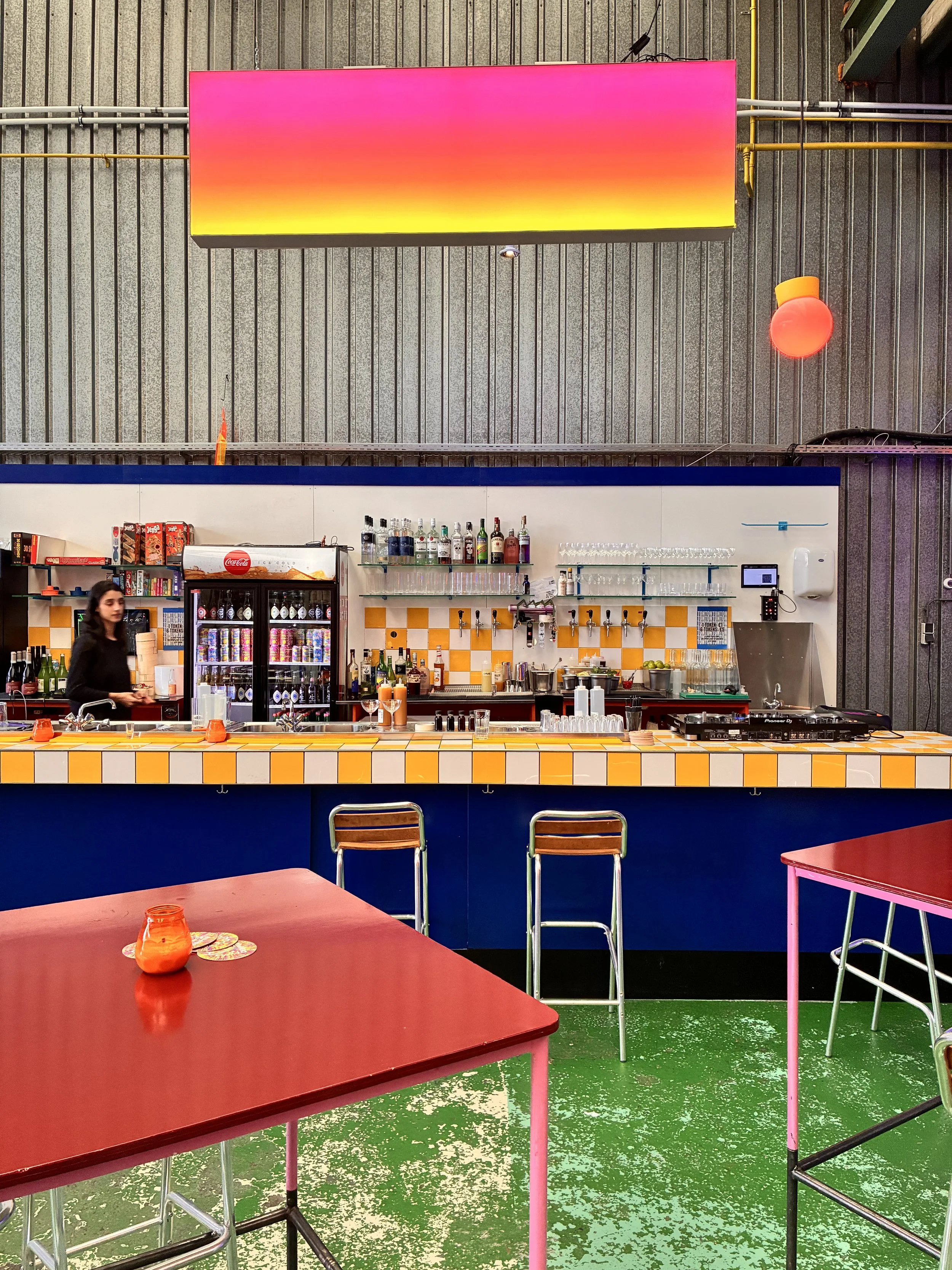 TONTON CLUB NOORD
🕹️ARCADE BURGERS
Aambeeldstraat 28, Amsterdam • Nieuwendammerham