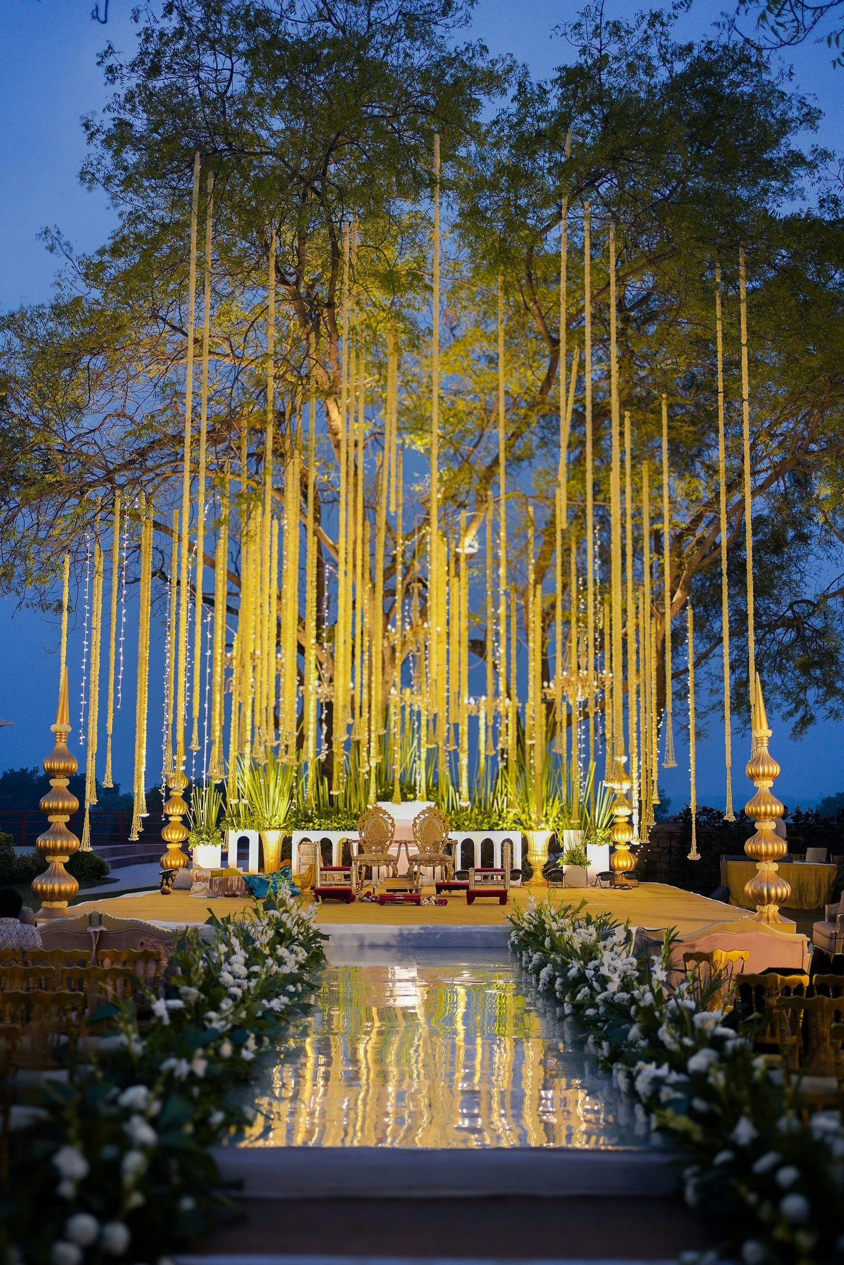 Wedding decorations and celebrations