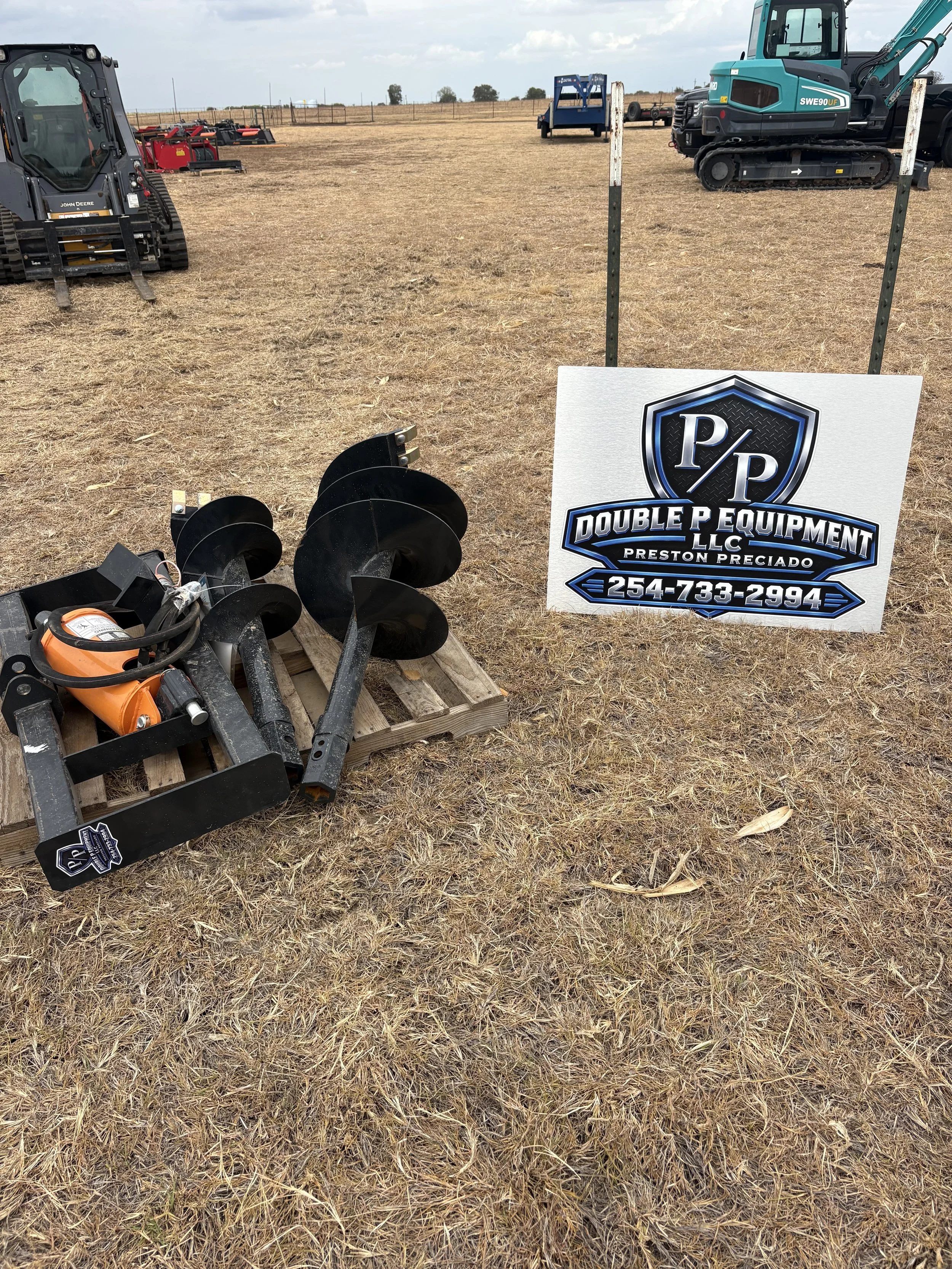Wolverine Post Hole Auger w/ 2 Bits