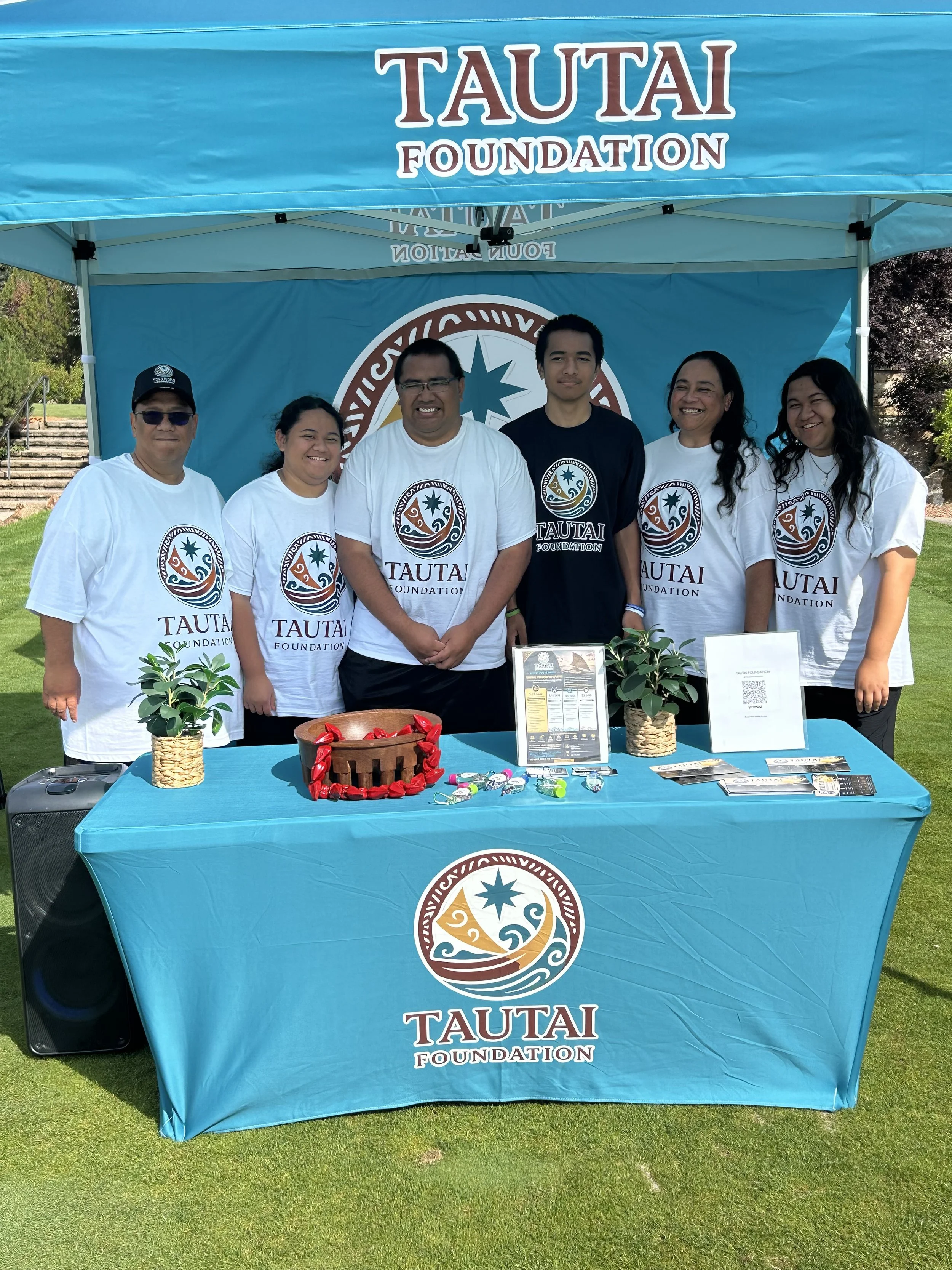 Tautai Foundation Family at the Shadowlight Foundation Golf Tournament