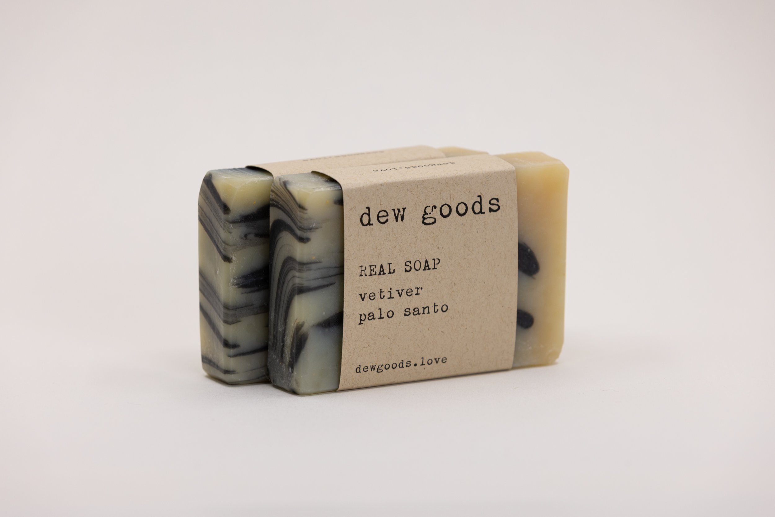 Vetiver Palo Santo_Circle.jpg