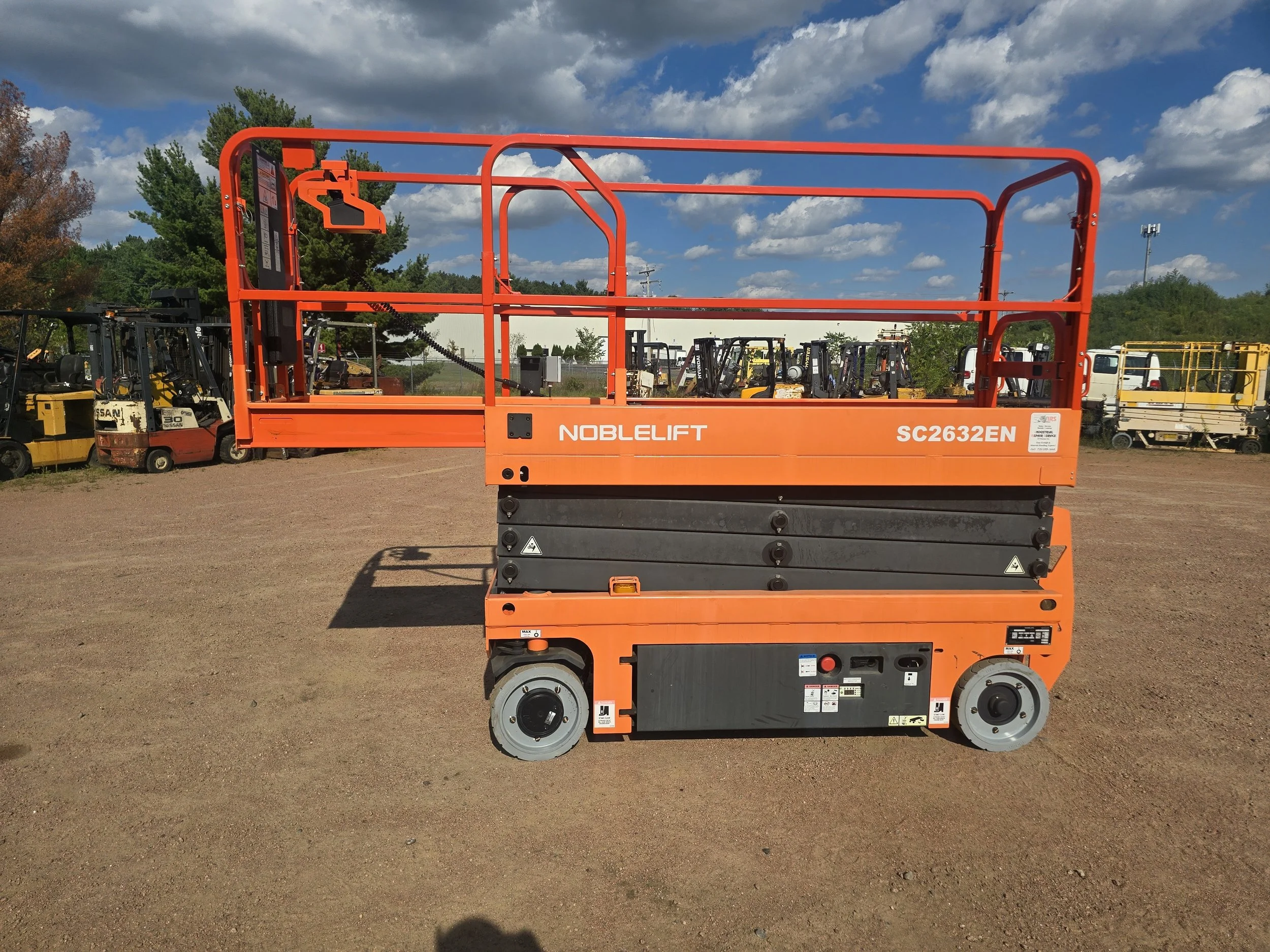 Noble scissor lift