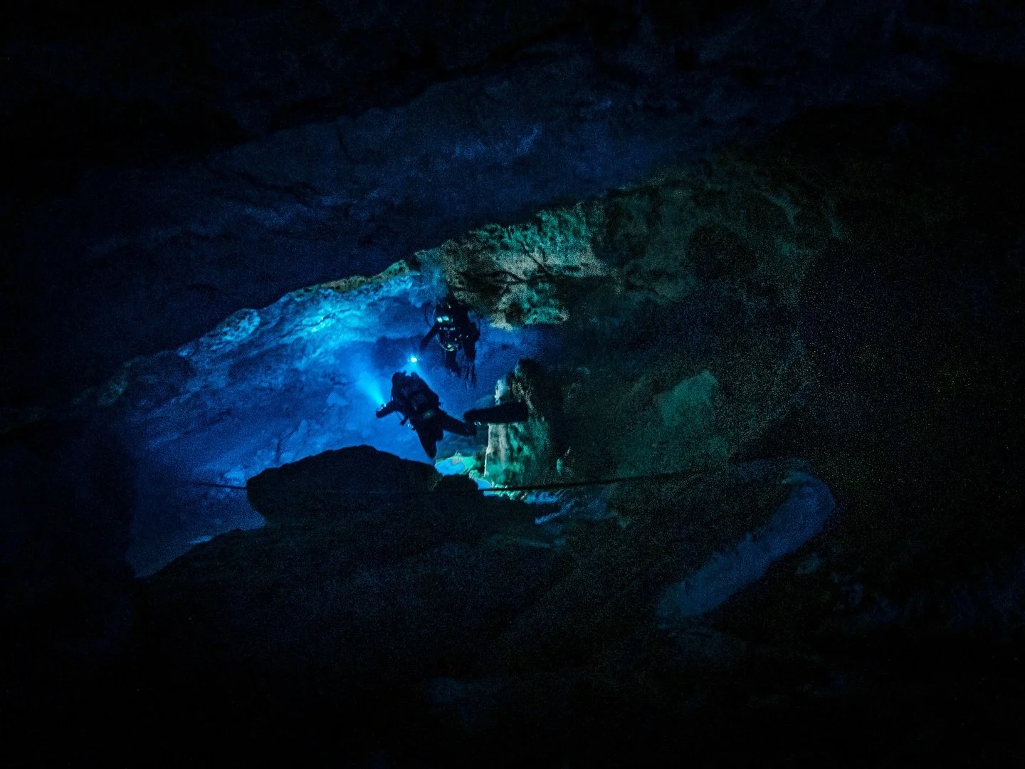 Back in the 1970s, open water divers went into the caves at Ginnie&hellip;but they didn&rsquo;t come back out. After 26 fatalities, the owner of Ginnie Springs decided to close off the cave in Ginnie Cavern to make it safe for open water divers. A te