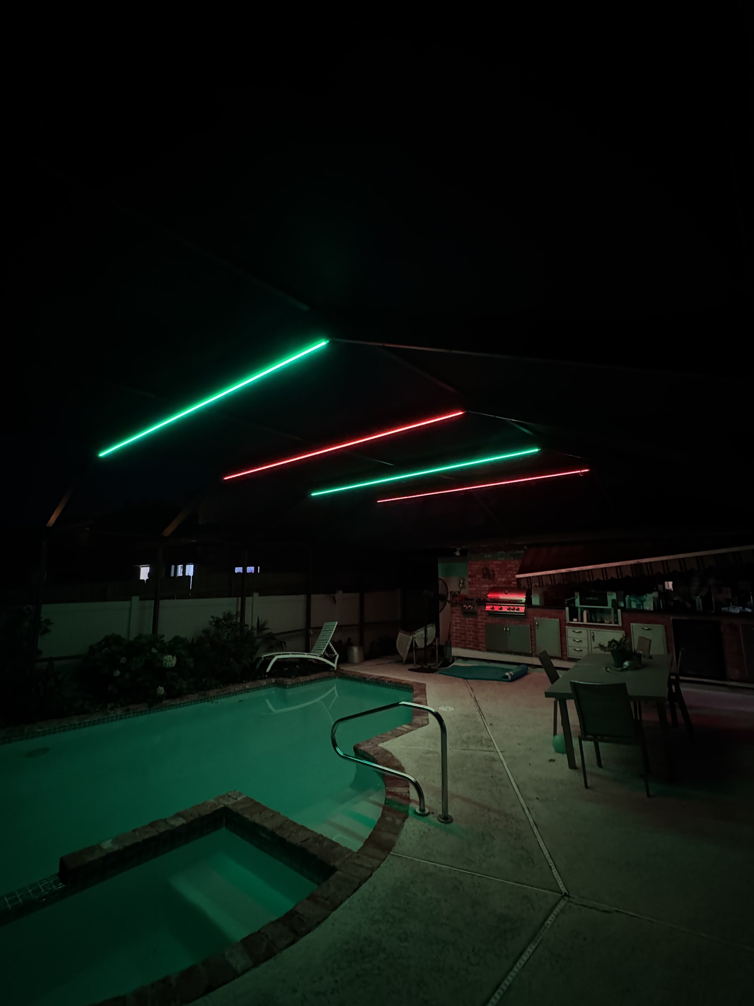 green-red-permanent-led-lights-pool-enclosure.jpg