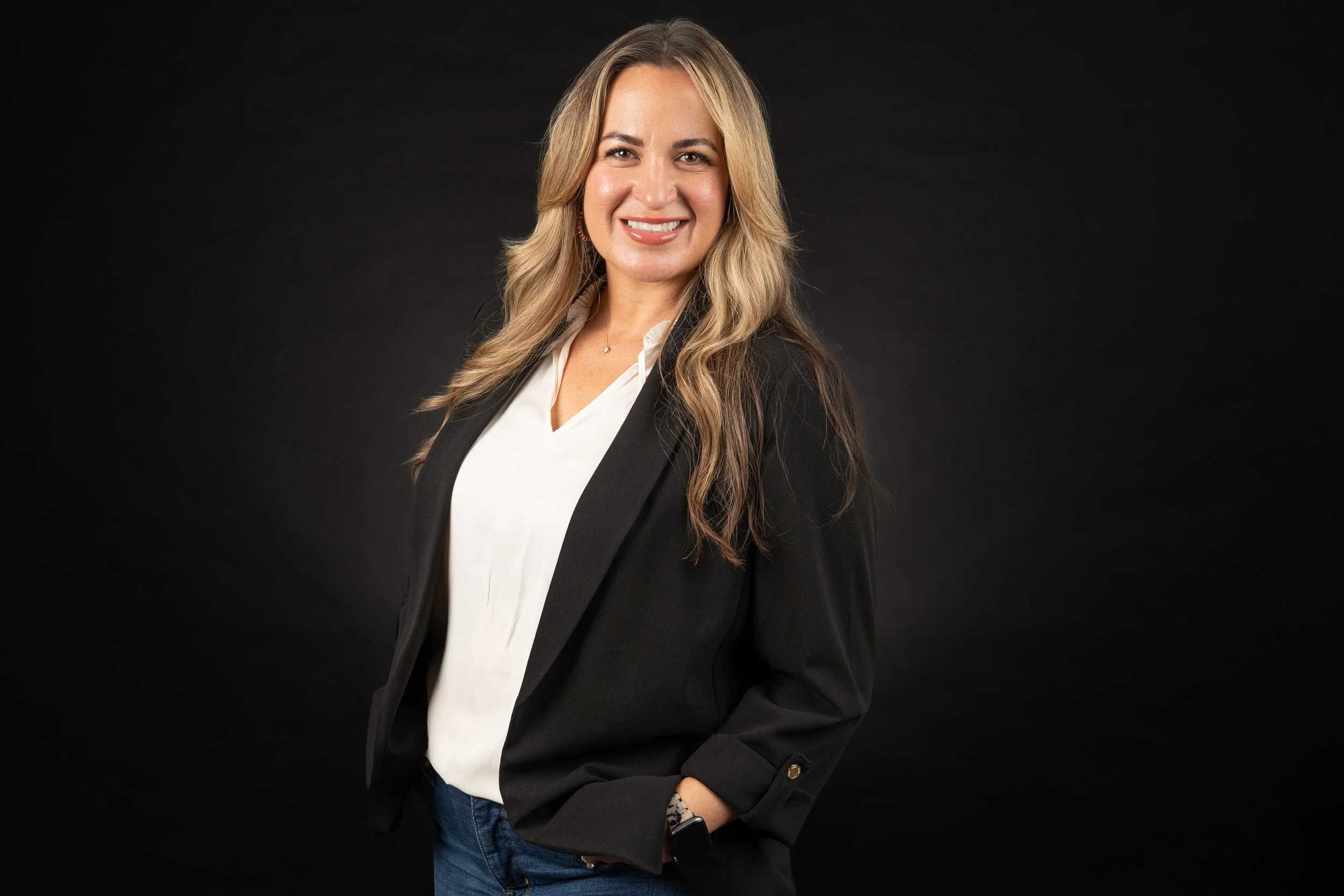 Headshots-12.jpg