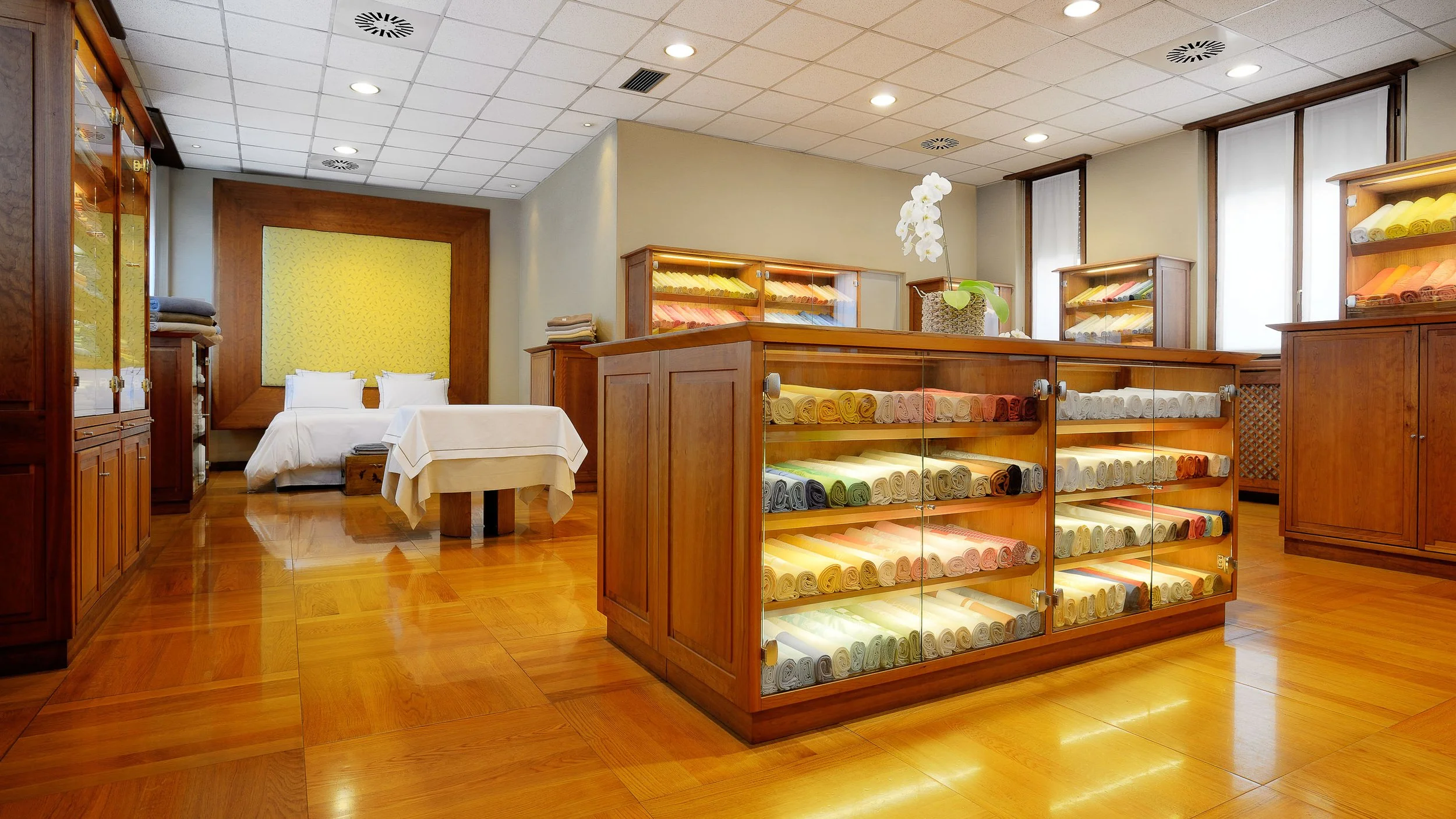 ShowRoom.jpg