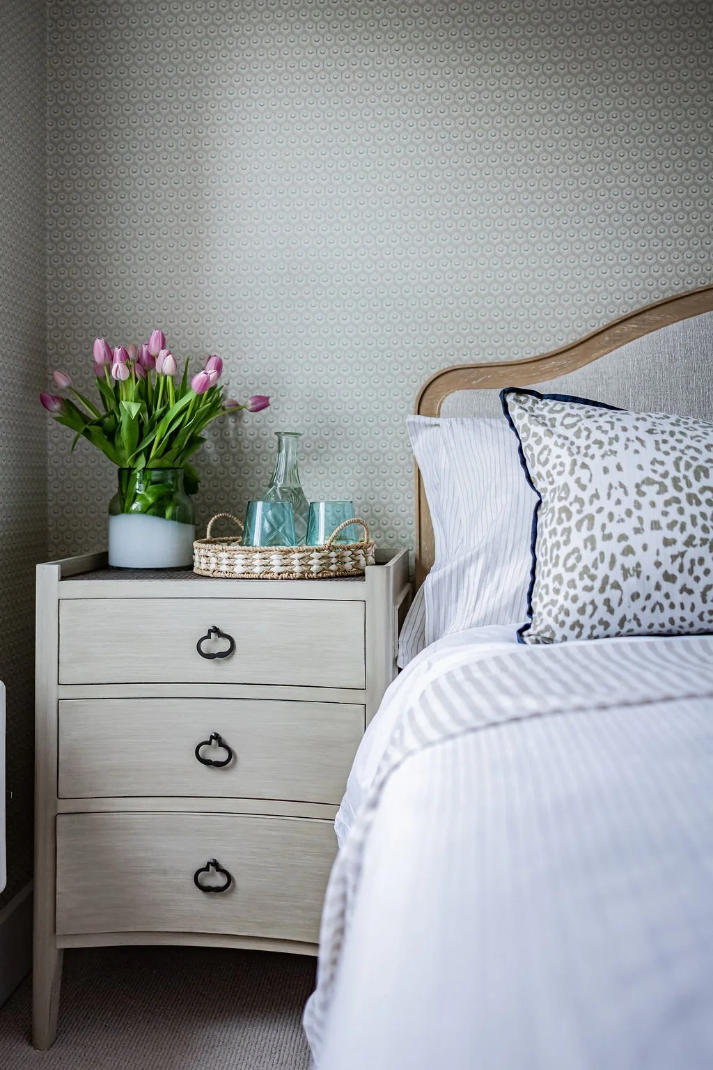 9.Beresford_Butler_Interior_Design_Barnes_SW13_Guest_Bed.jpg