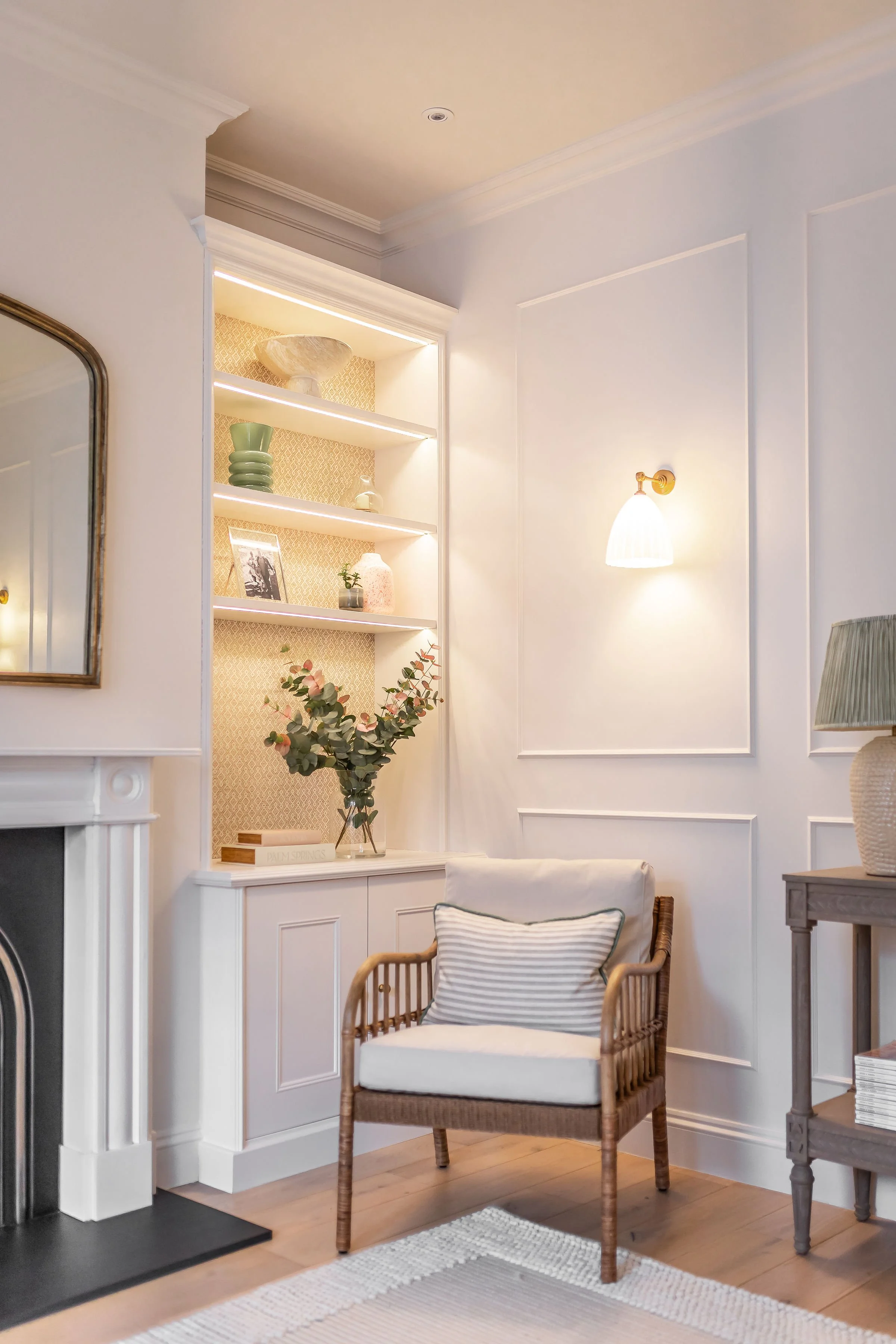 2.Beresford_Butler_Interior_Design_Wimbledon_LivingRoom_Paneling.jpg
