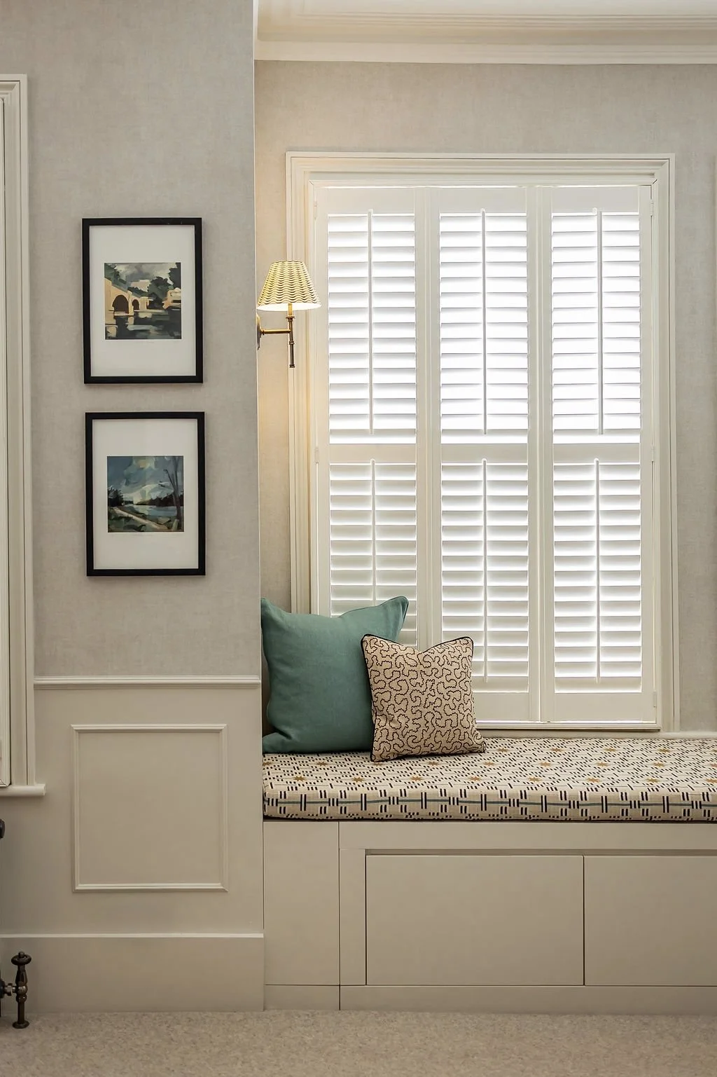 2.Beresford_Butler_Barnes_Bedroom_Studio_ashby_benchseat.jpg