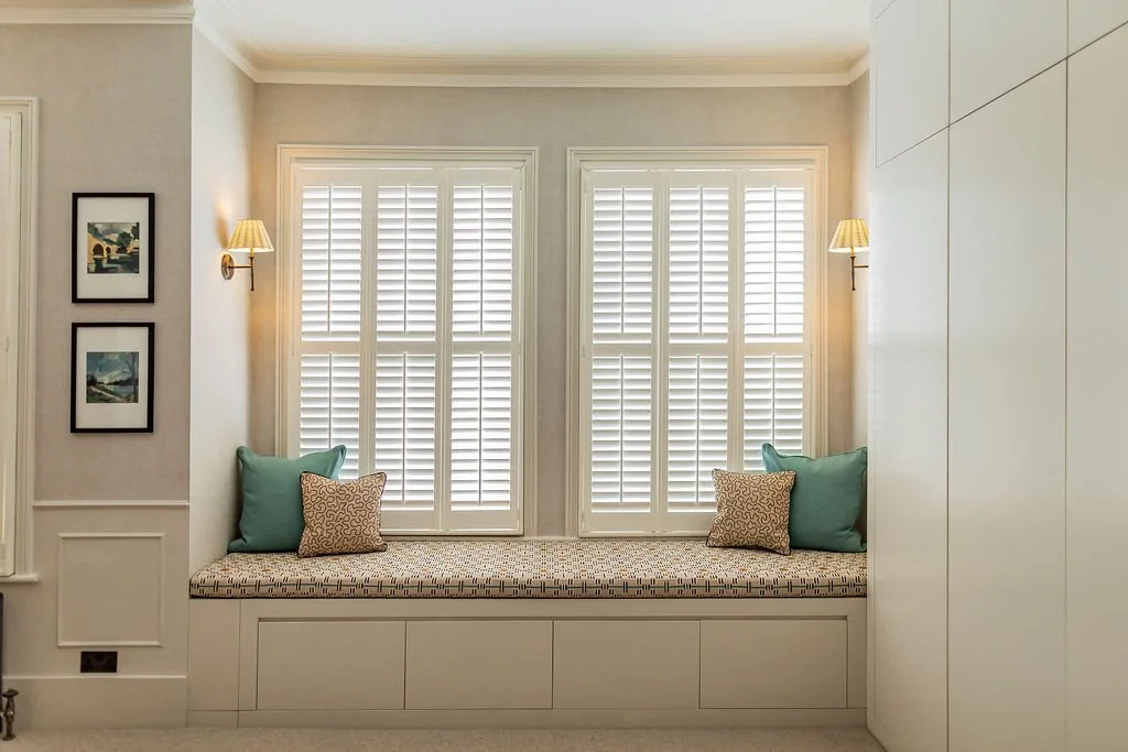 3.Beresford_Butler_Barnes_Bedroom_Studio_ashby_benchseat.jpg