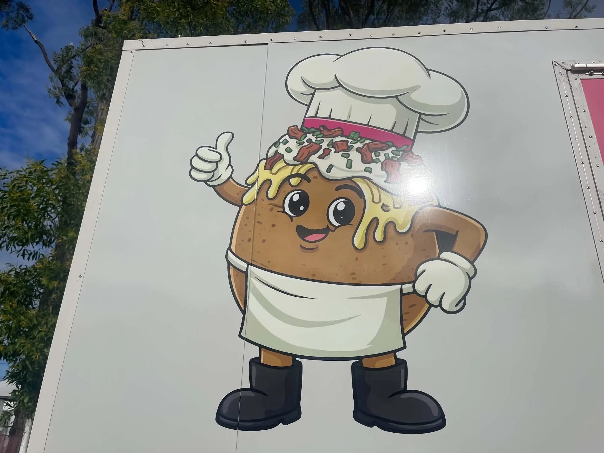 e20ee0ab-ba6f-4e97-8c56-7792a45d0ca9.jpg