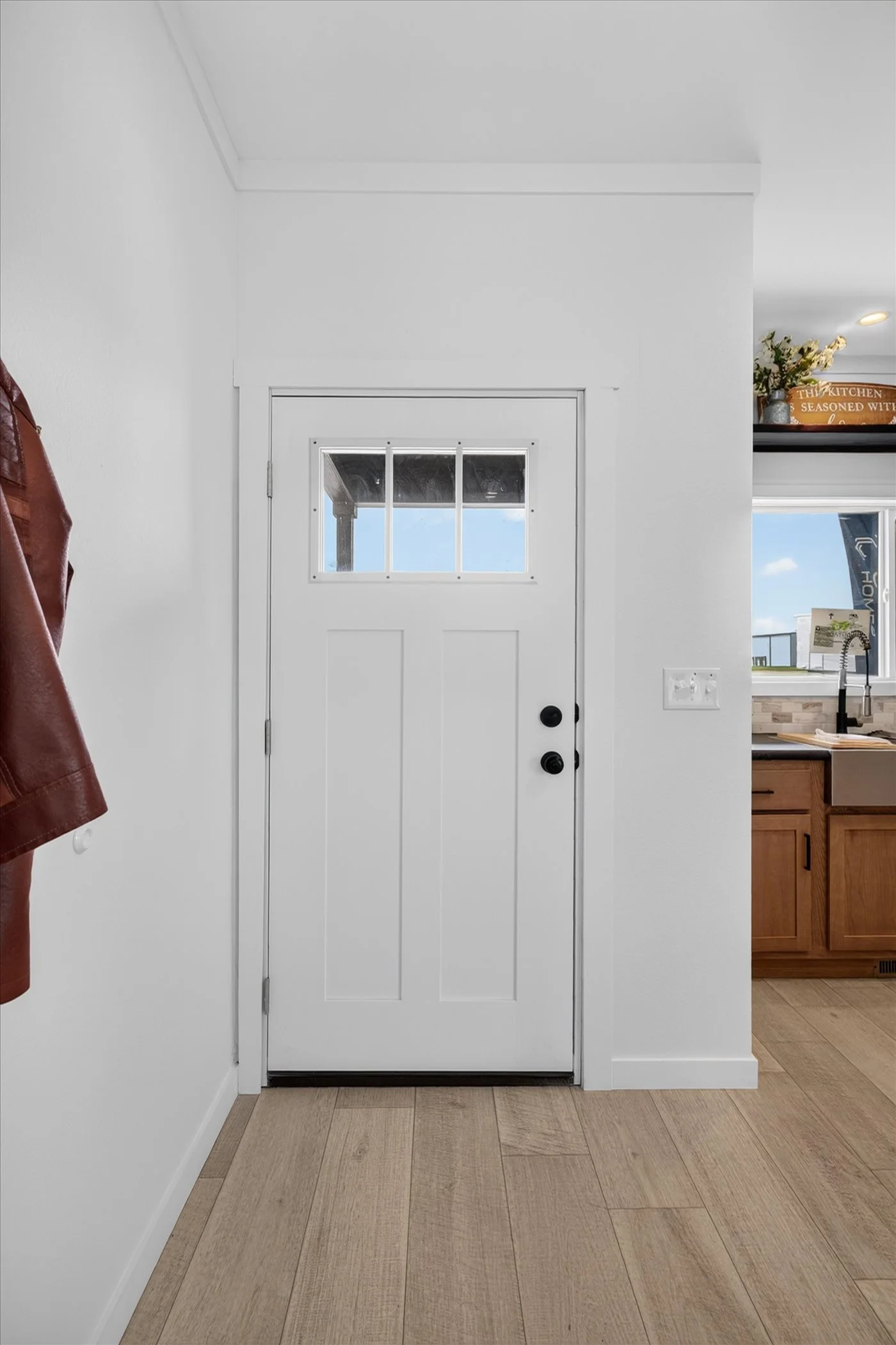 08-3200-Enterprise-Ave-Model-1-WindowStill-Photography.jpg