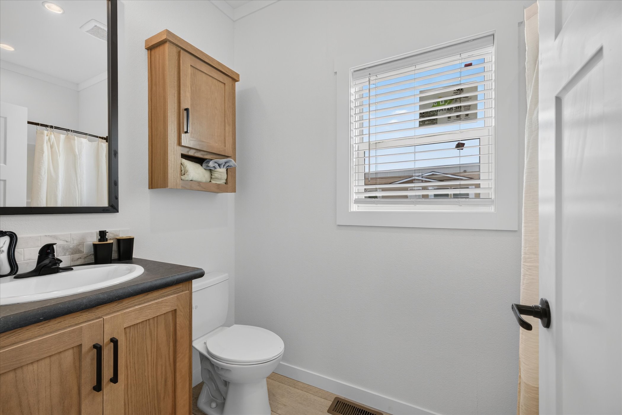 34-3200-Enterprise-Ave-Model-1-WindowStill-Photography.jpg