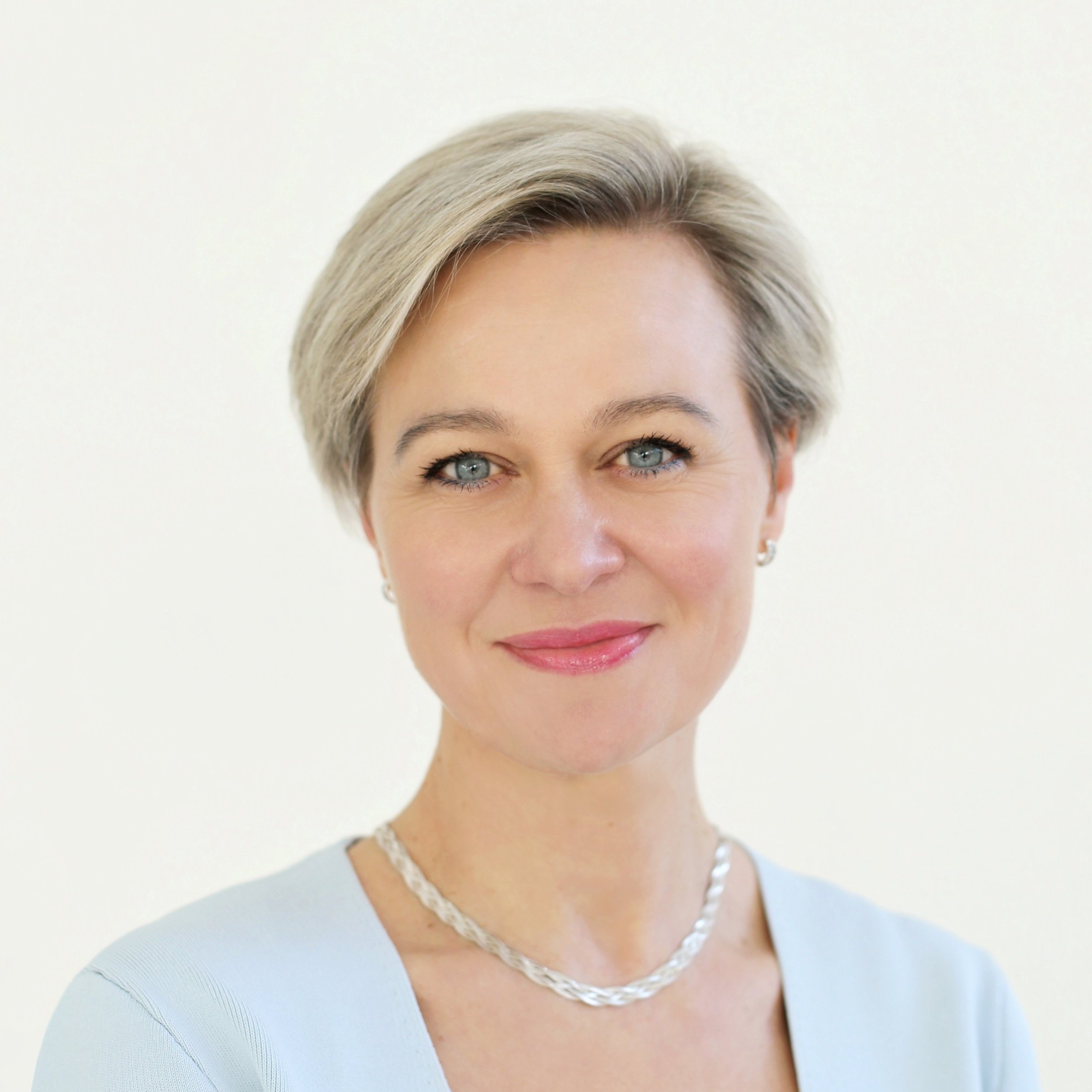 Schulleitung: Elena Sokratova