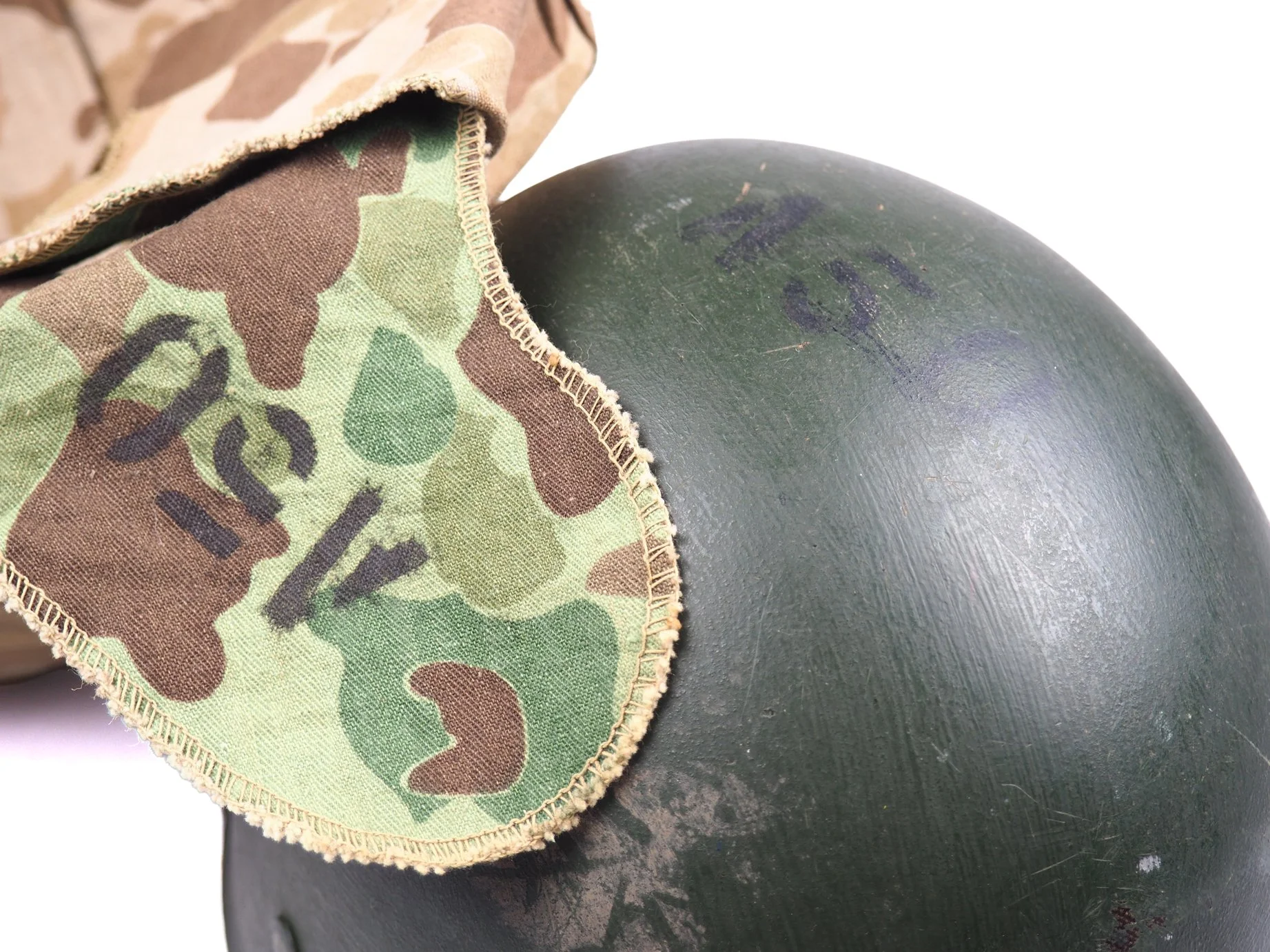 I don't know exactly what these markings mean and probably never will, as the Marine Corps marked a lot of things and the knowledge of USMC Markings are obscure. However, it is a nice touch to see every part of the helmet marked this way. 