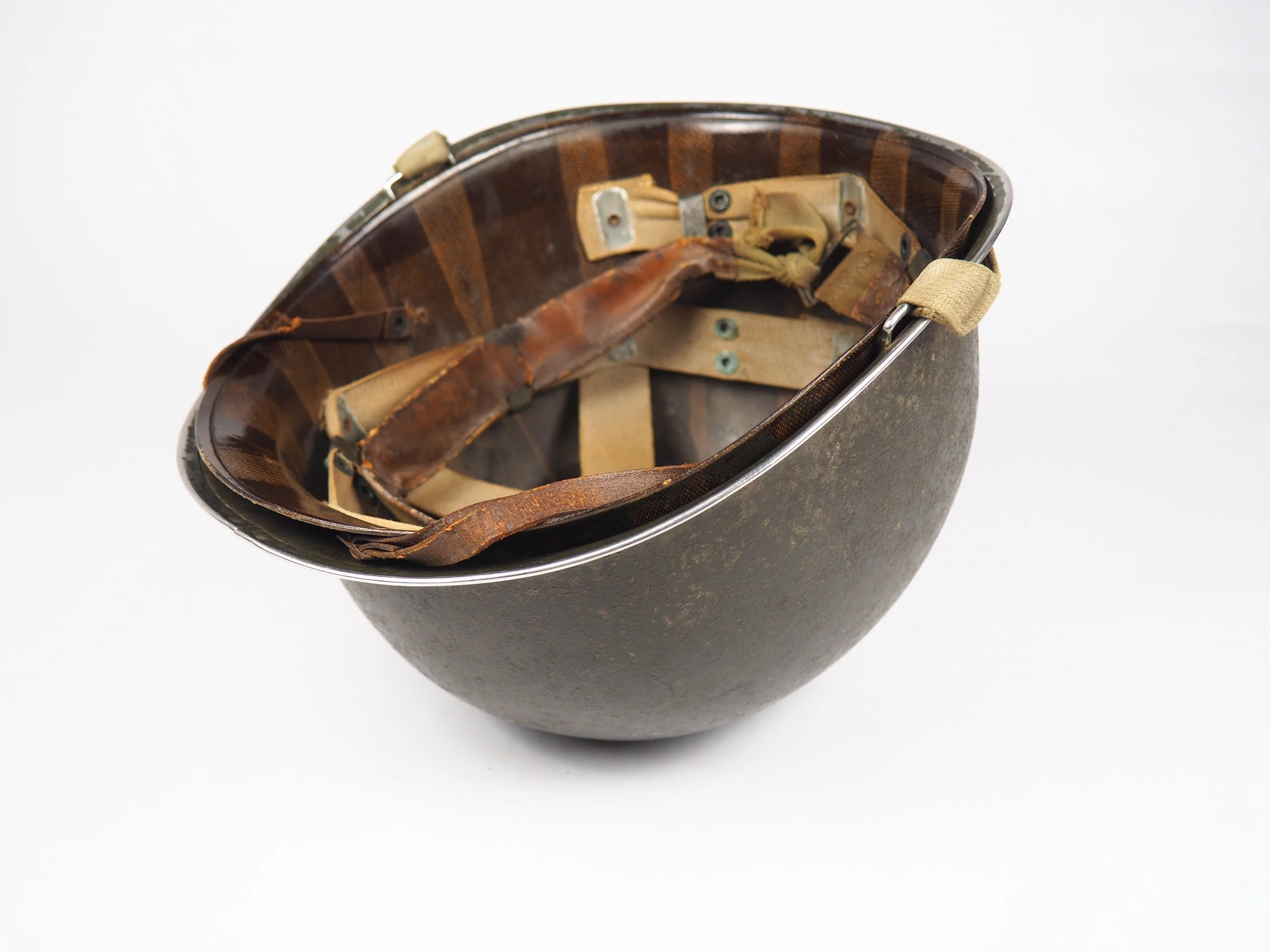 Again, a rayon Westinghouse liner typical of soldiers who enlisted early in the war.