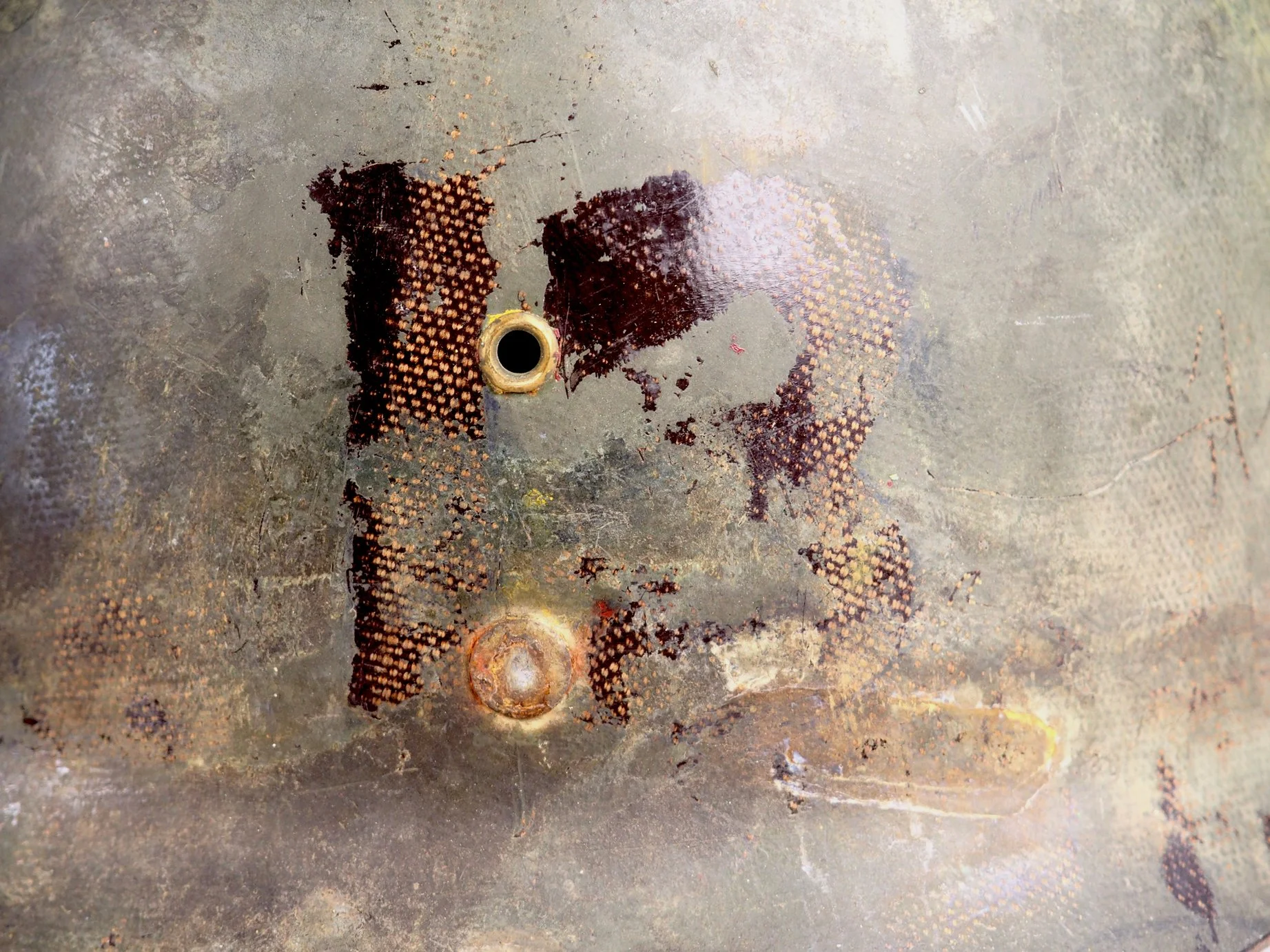 Remnants of 13th FAB insignia on the liner, perhaps removed when Tec/5 Schertzer left the unit.