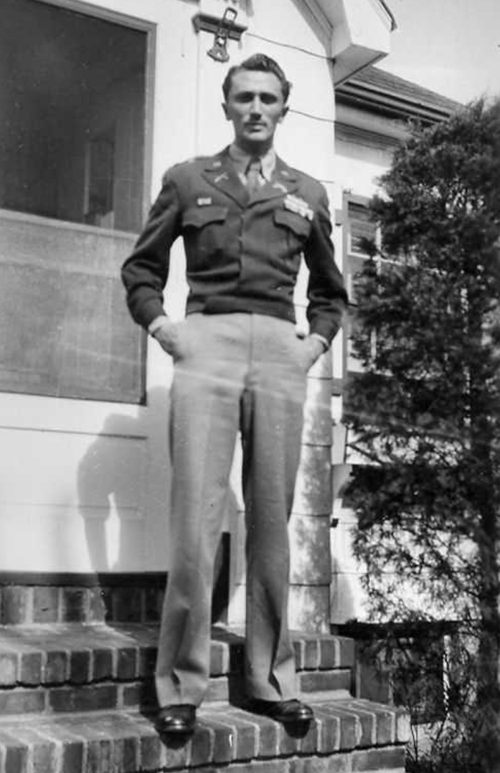 Portrait of Siegfried R. Hamisch in military uniform