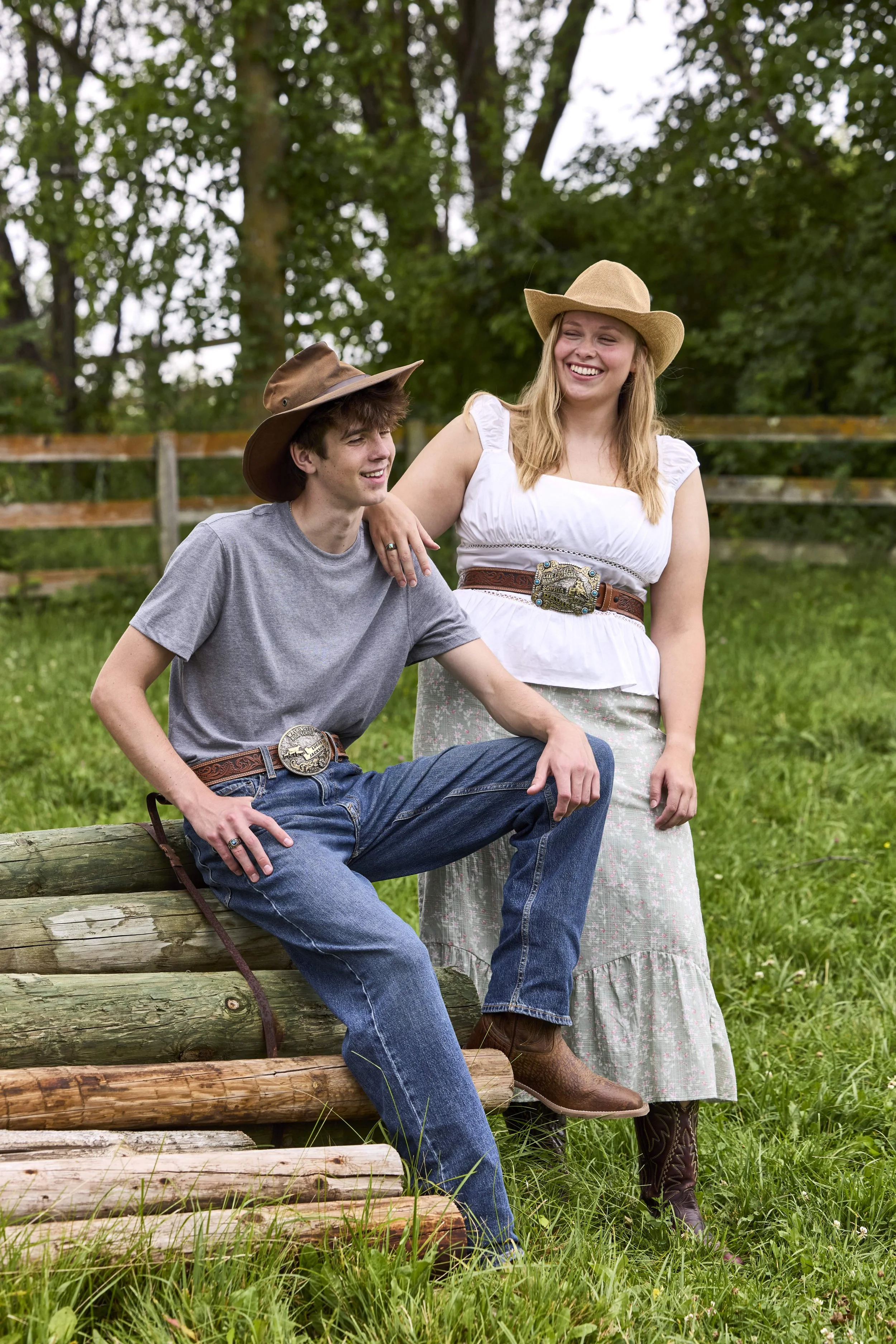 Jostens_PORTRAITDUO_2319.jpg