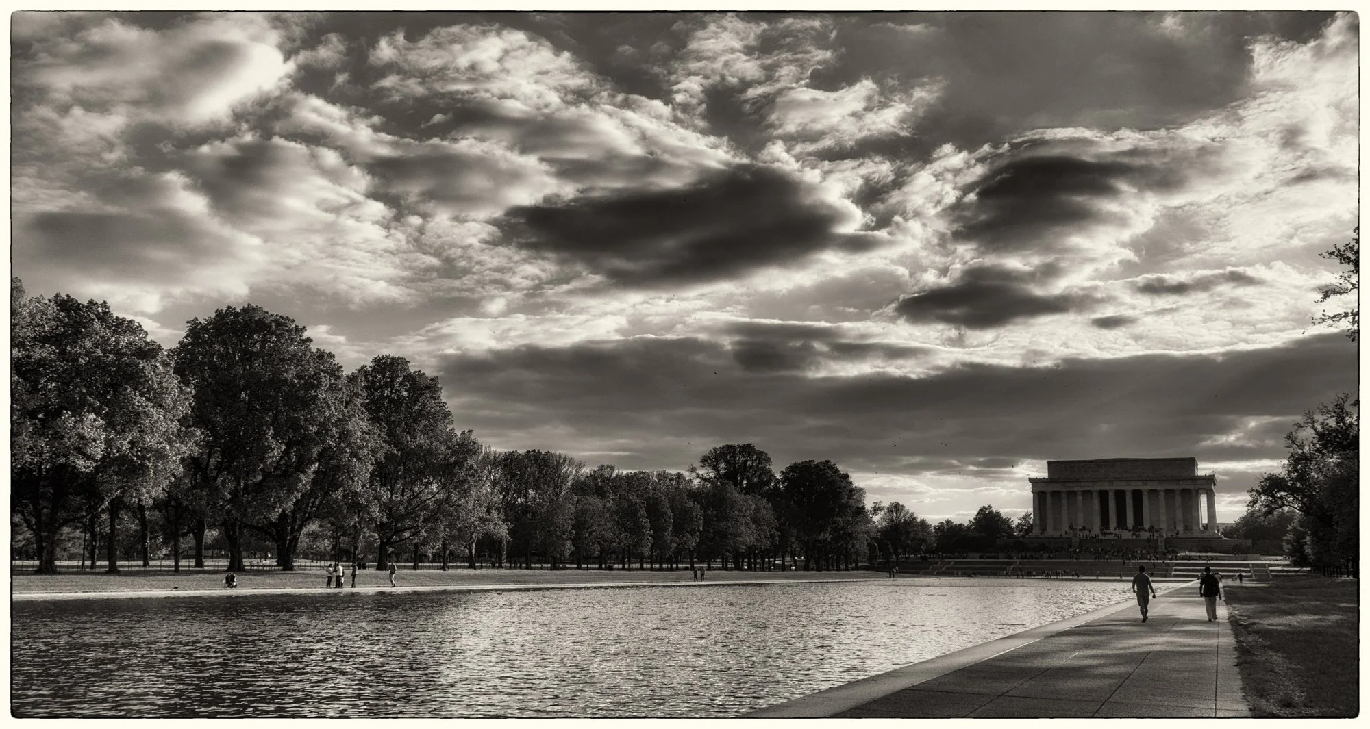 View on Lincoln Memorial.