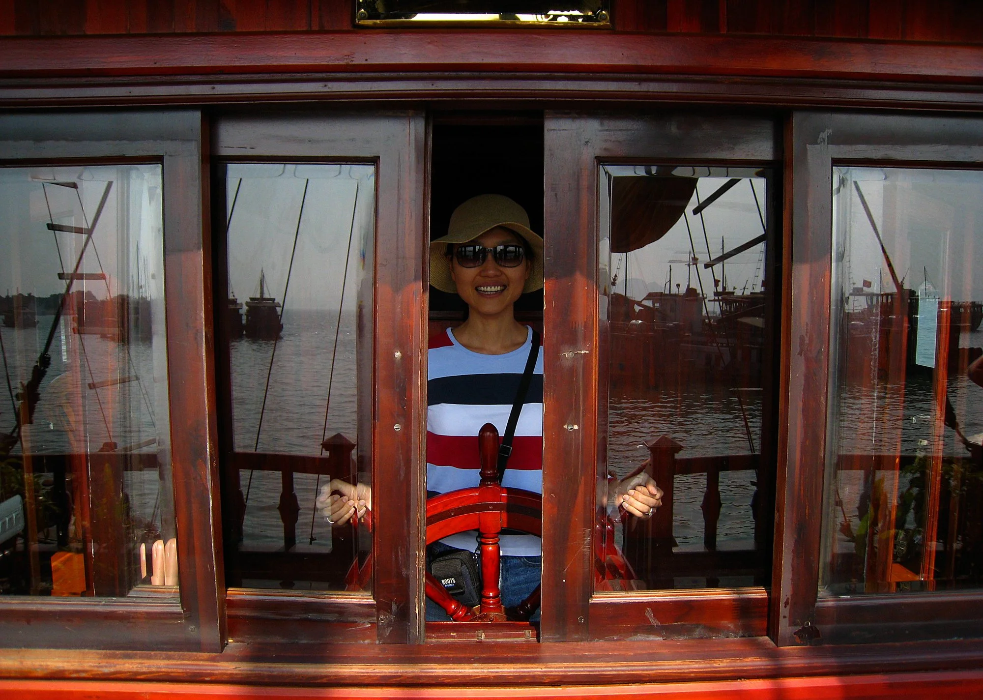 2008_halongbay_05.jpg