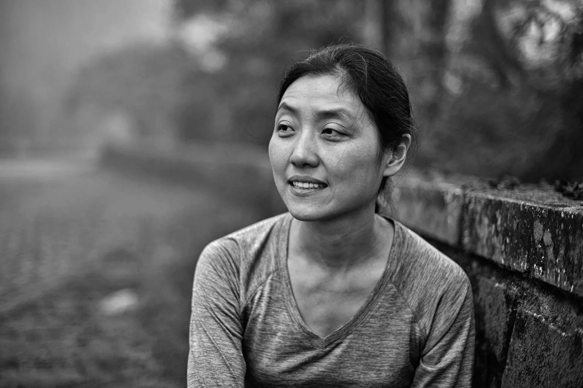 The photo of my wife, Dailan. That morning, on the road, was majestic!