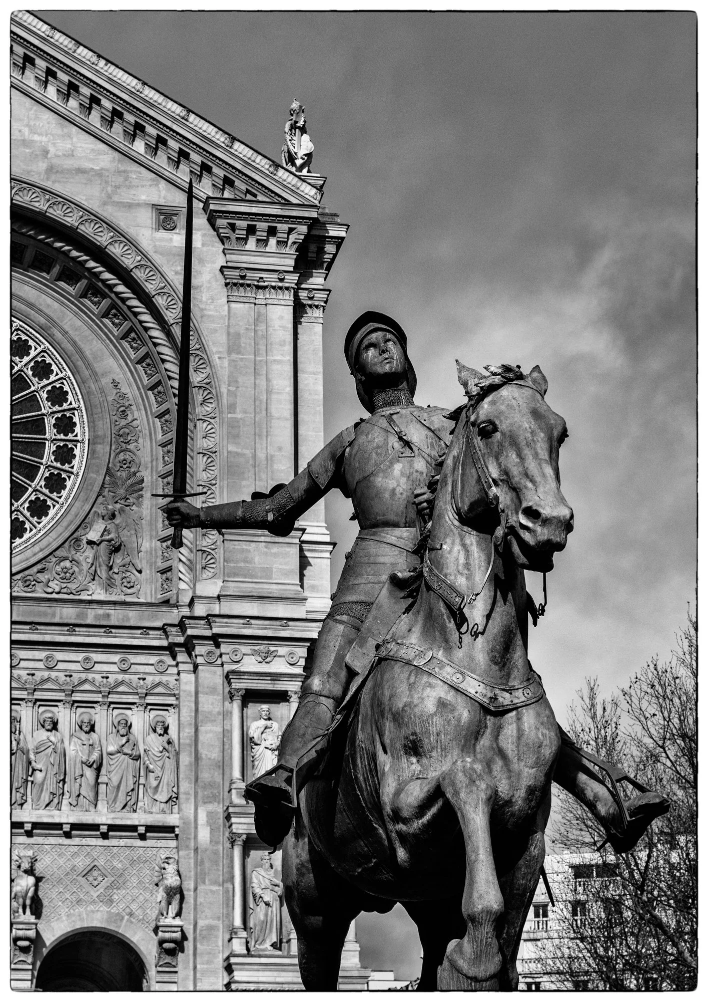 Statue of Jeanne d'Arc.