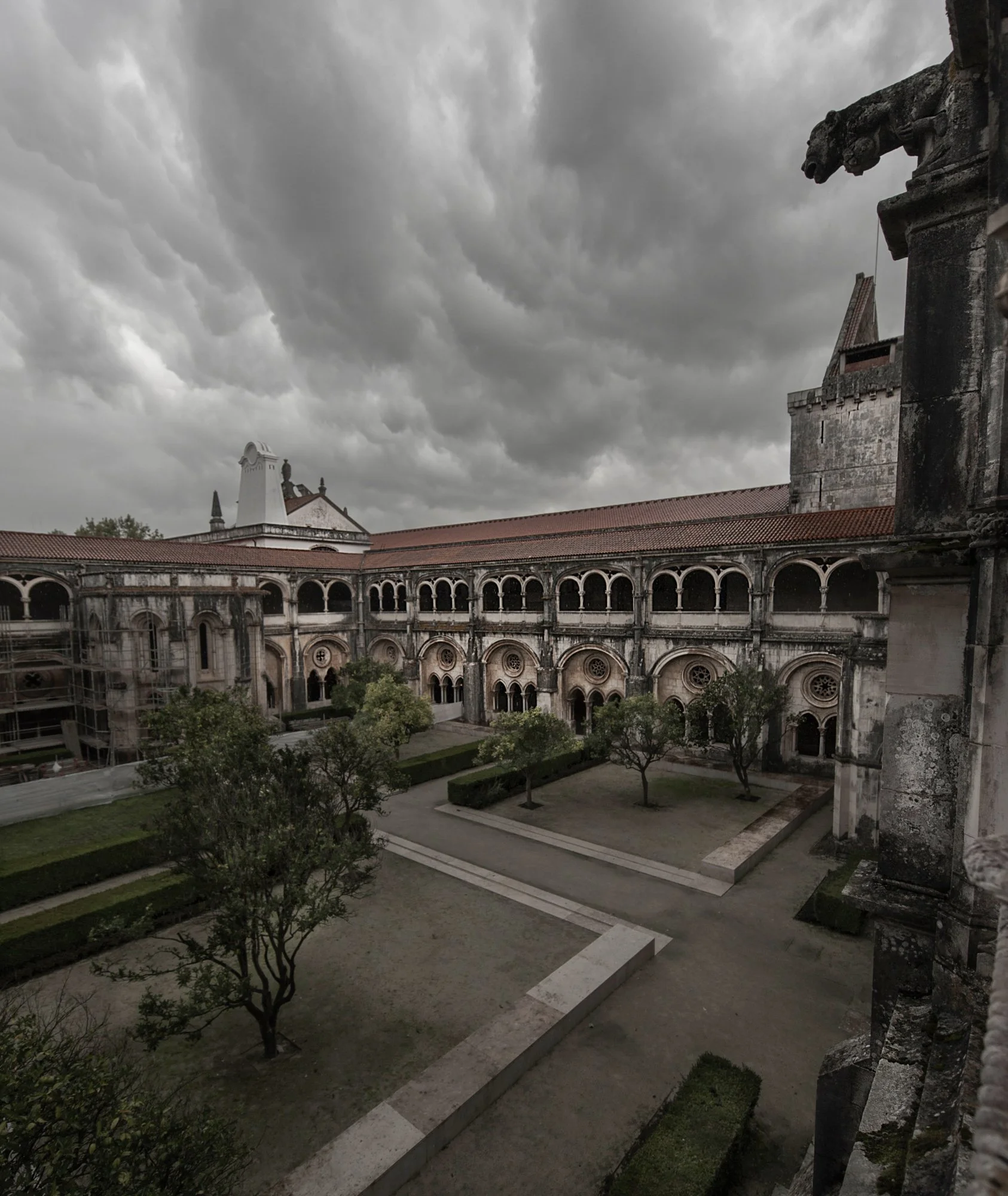 The Monastery of Santa Maria d'Alcobaça. The Court Yard.