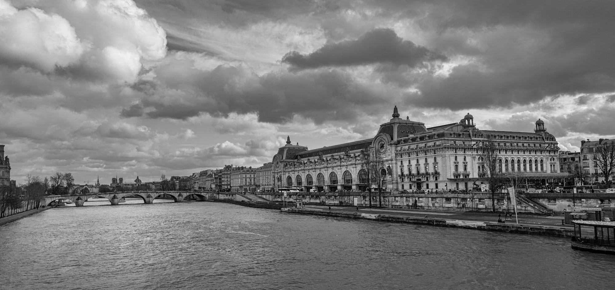 View on Musee d'Orsay.