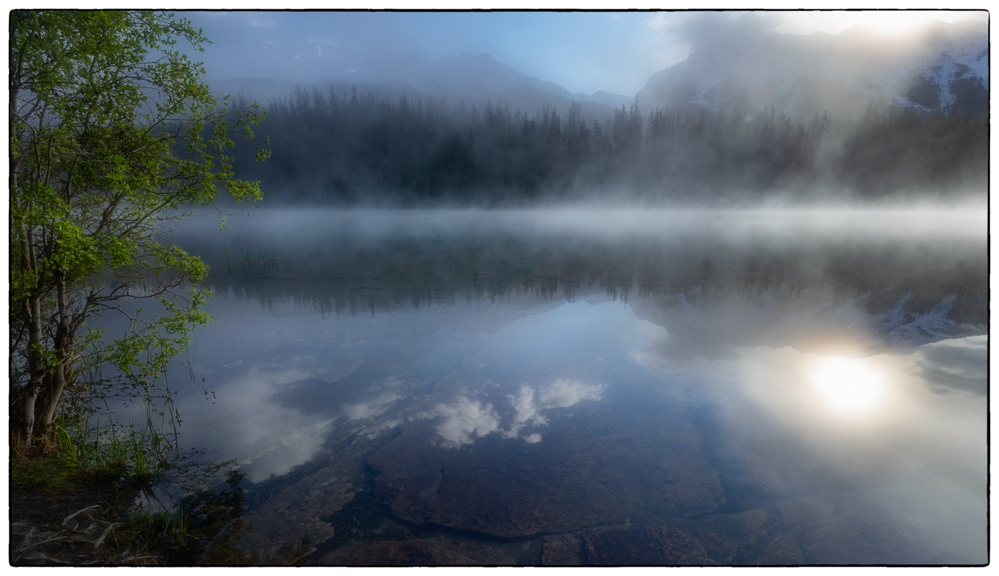  Honeymoon Lake at sunrise. 