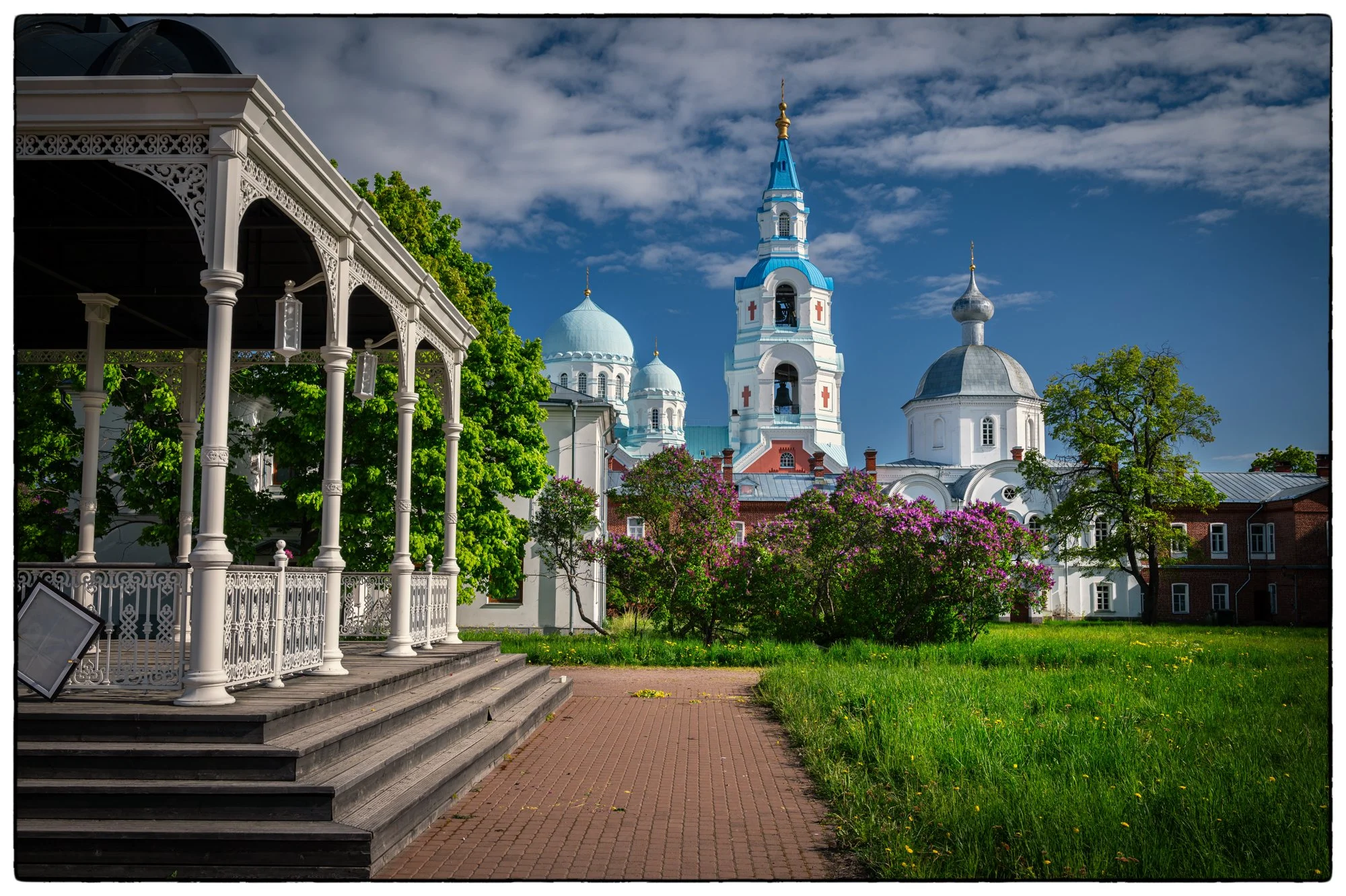 View on the Savior and Transfiguration Sobor.