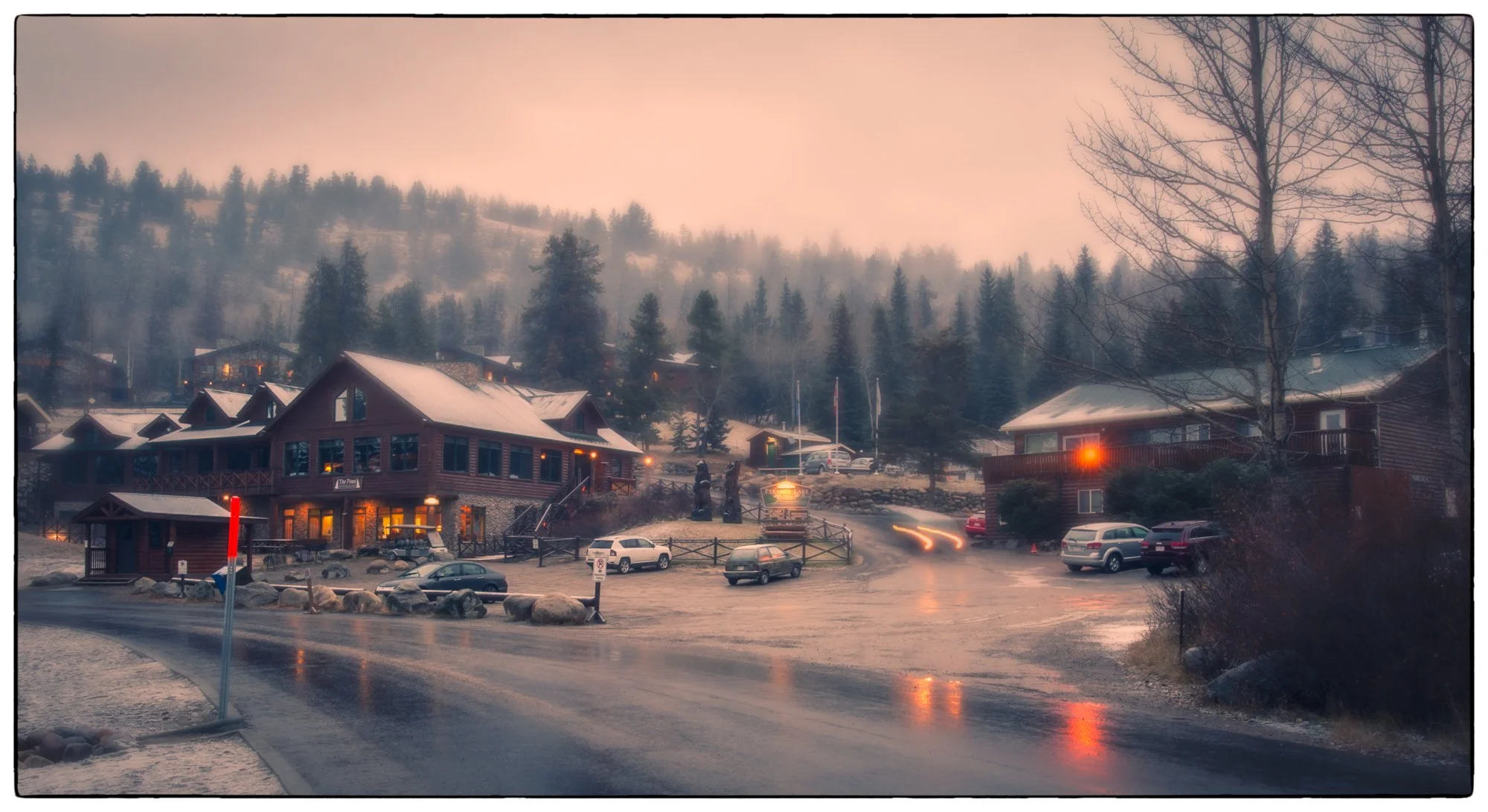 This is the Pyramid Lake resort, we stay in October. It was snowing in the morning.