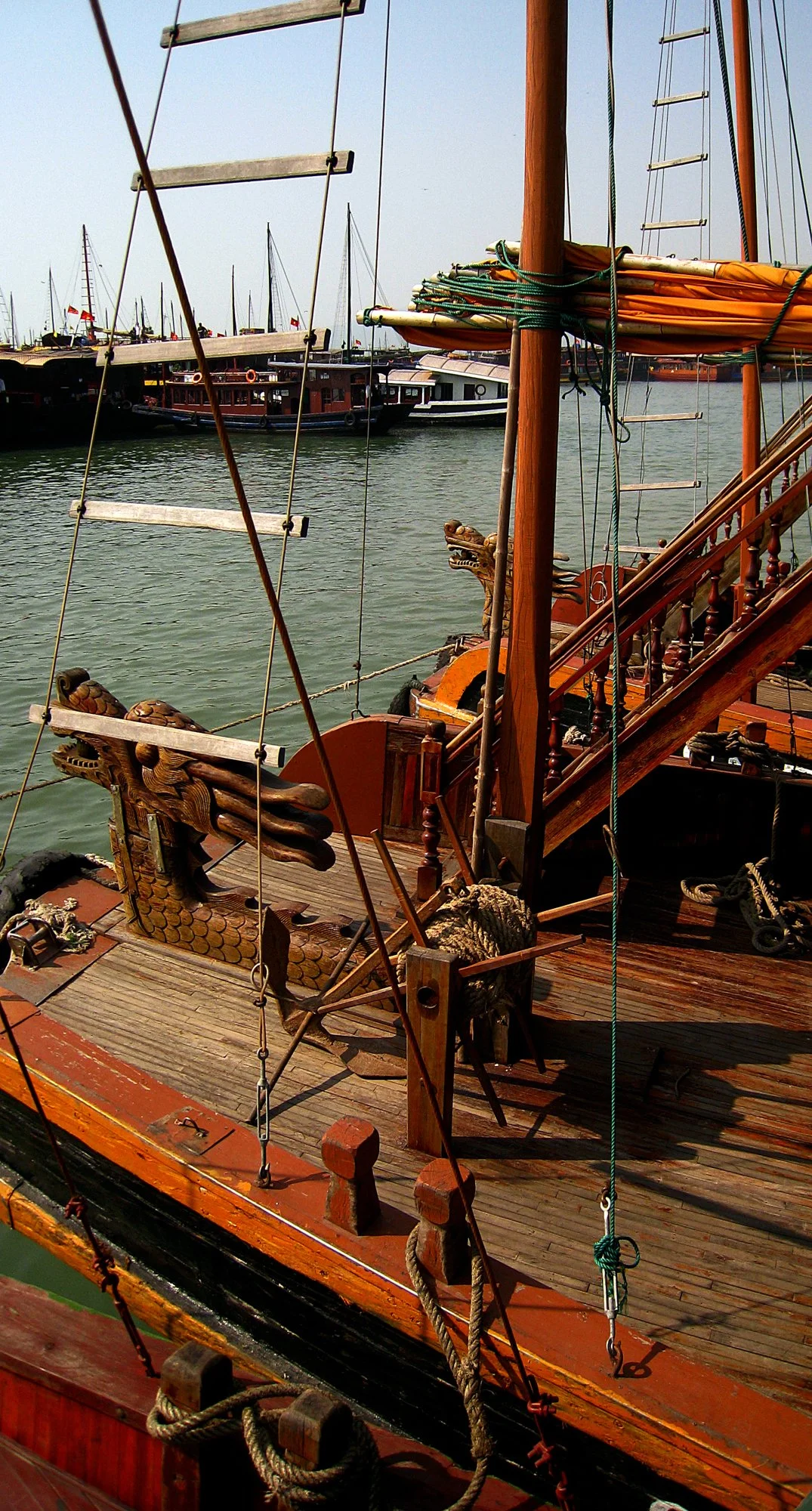 2008_halongbay_03.jpg