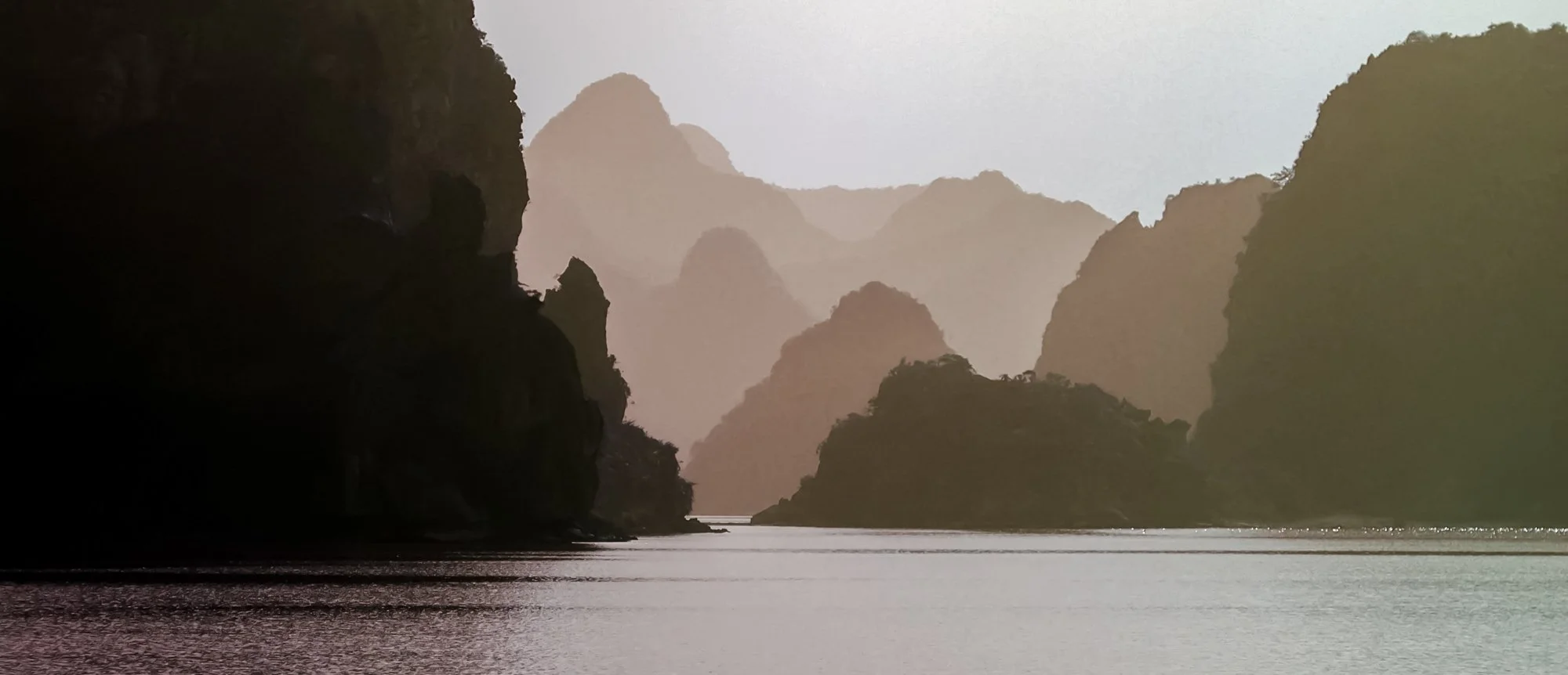 2008_halongbay_07.jpg