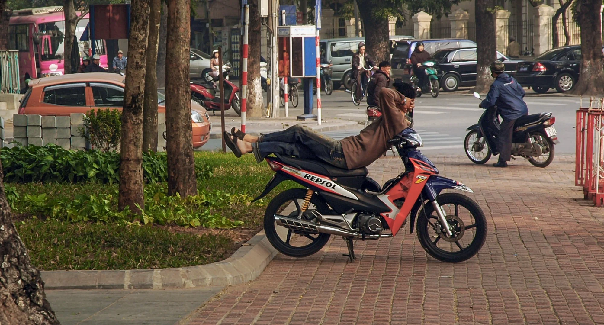 2008_hanoi_16.jpg