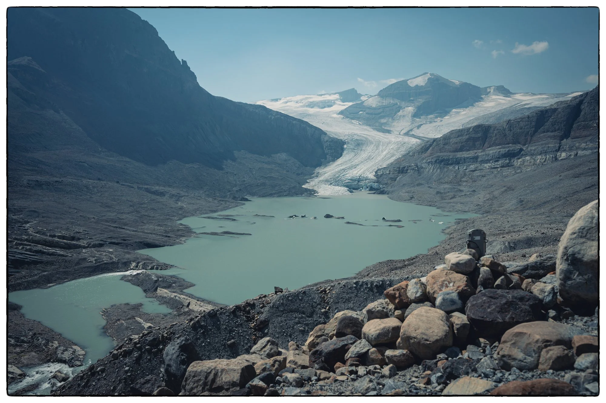 Found the camera that recording the glacier movement for the Peyto  glacier