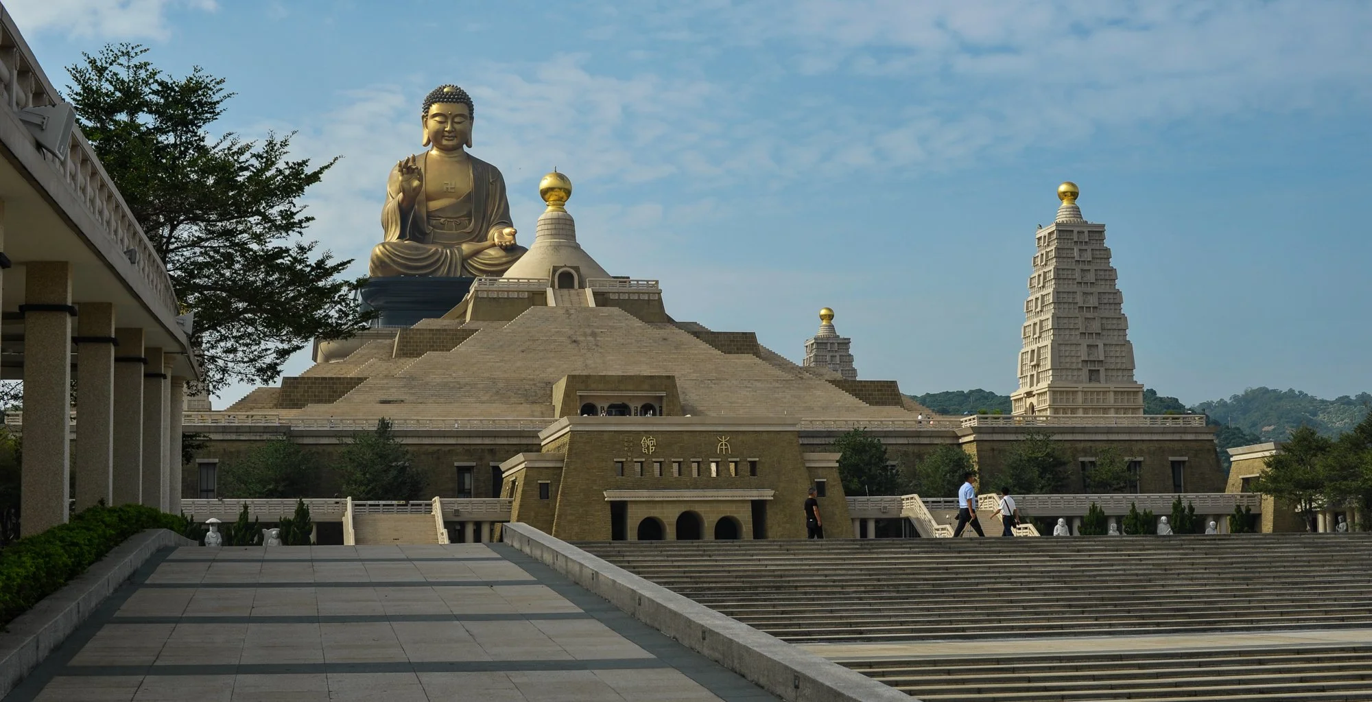 Fo Guang Shan Buddha Memorial Centre.