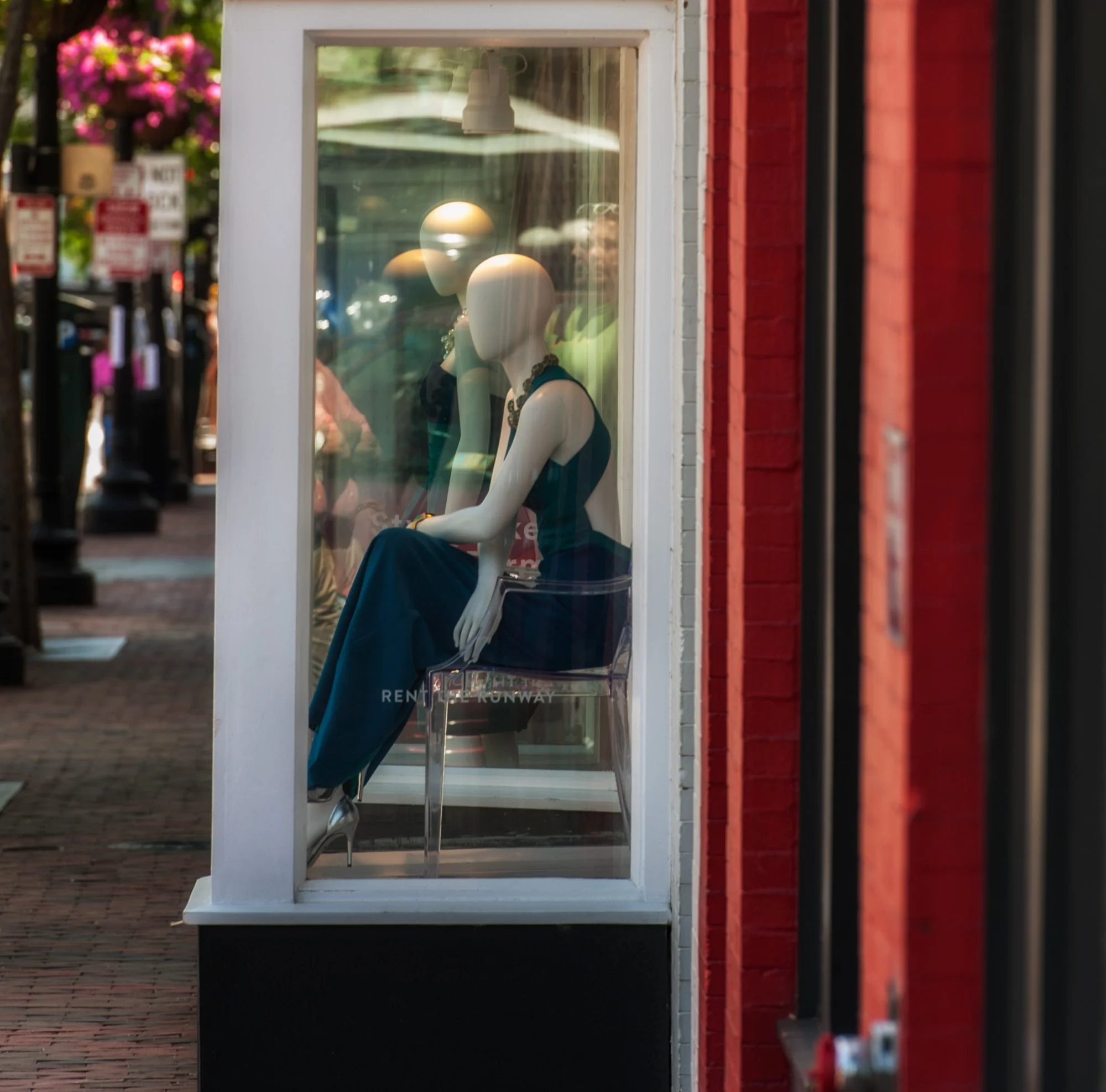 Walking the  Georgetown.