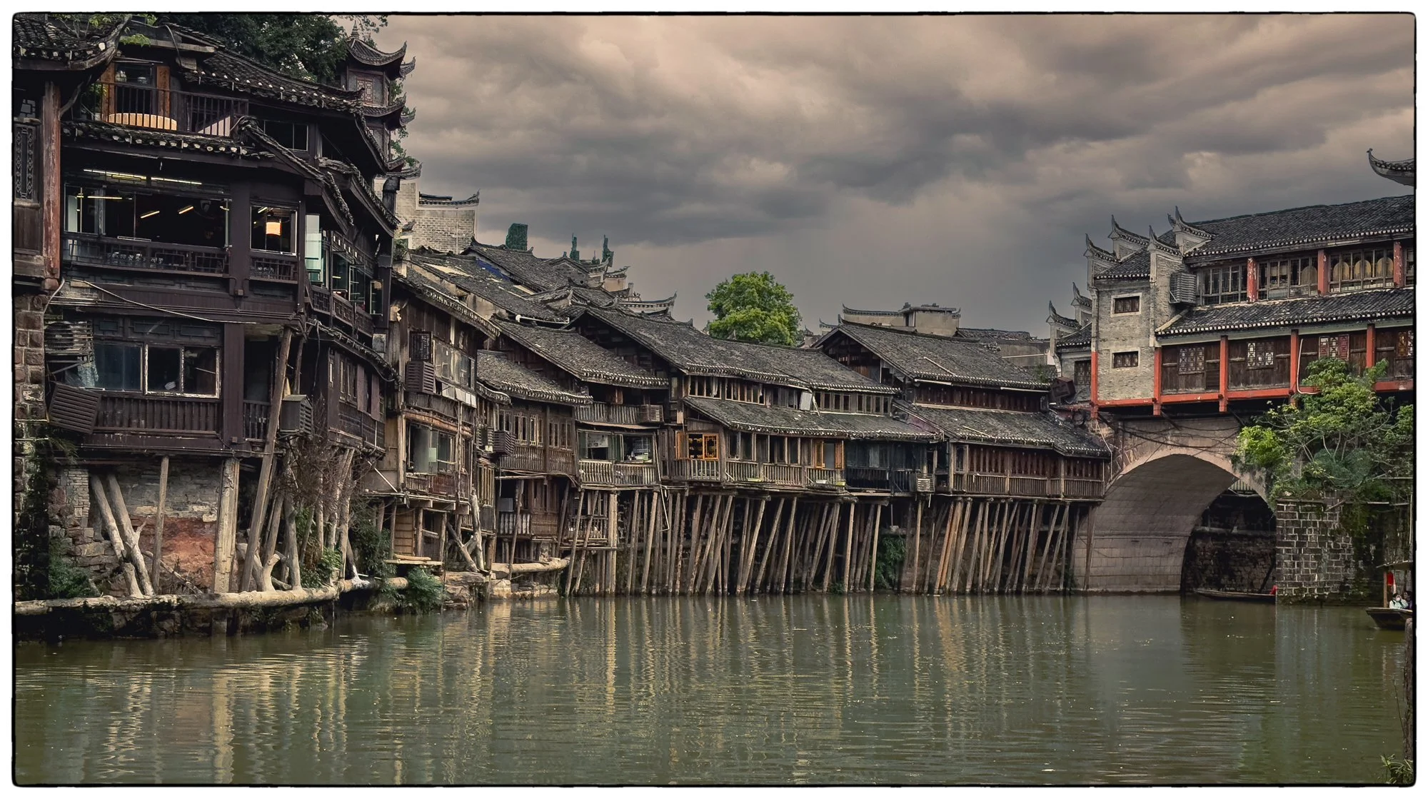 Stilted Building Group (Diaojiaolou).
