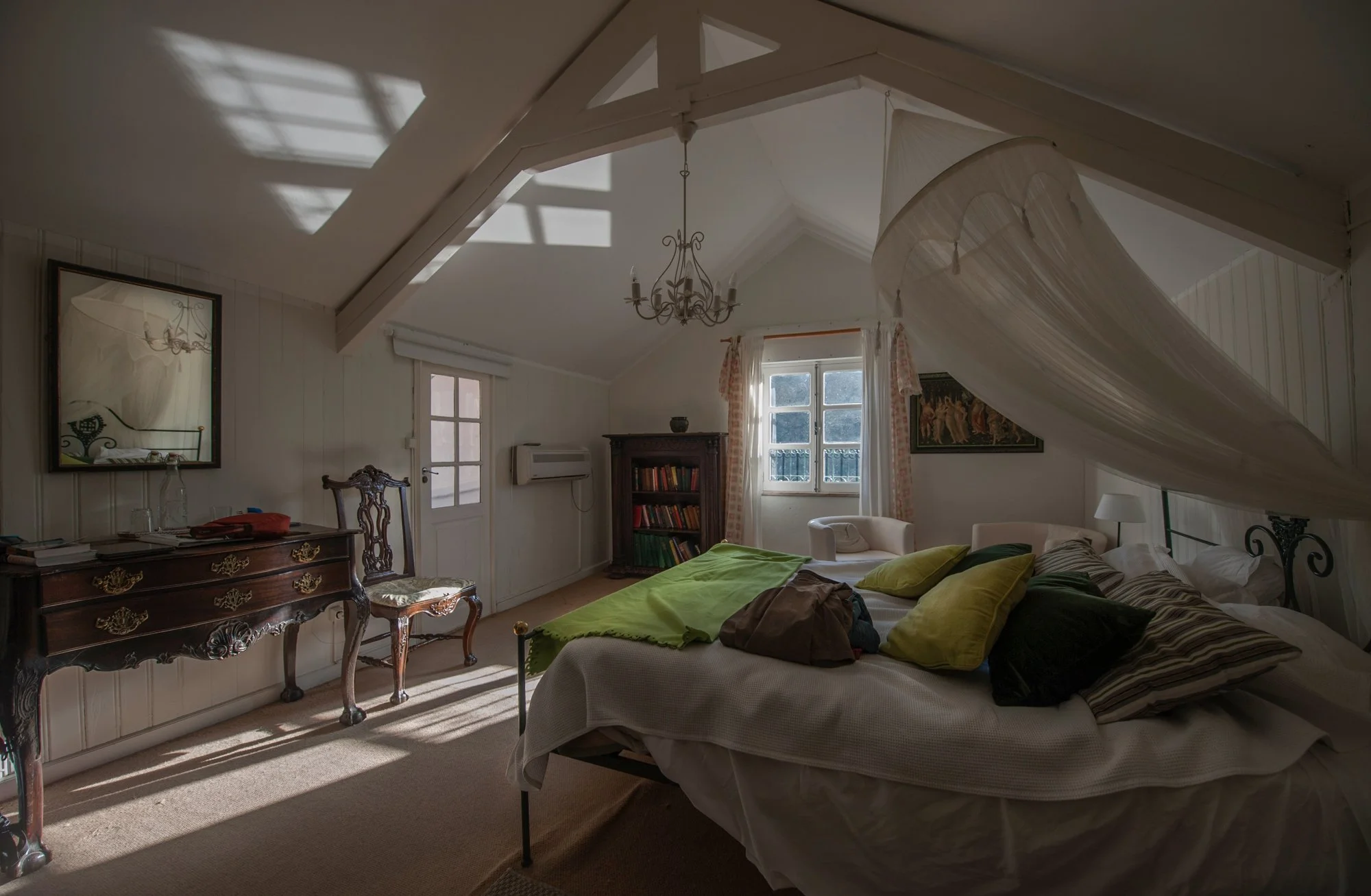 This is the room we stay at the De la Rosa.