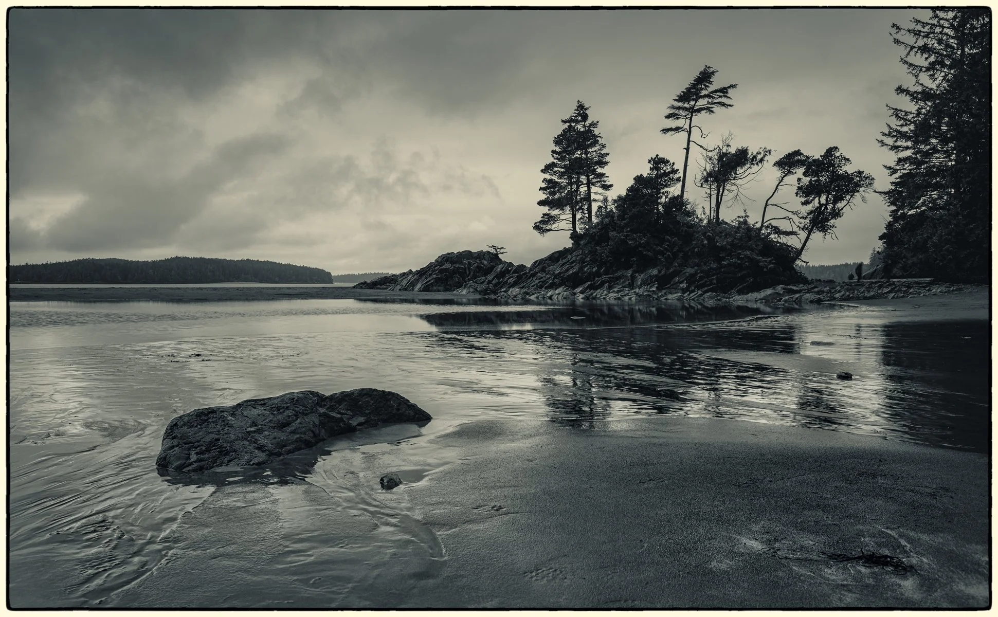 Tonquin Beach
