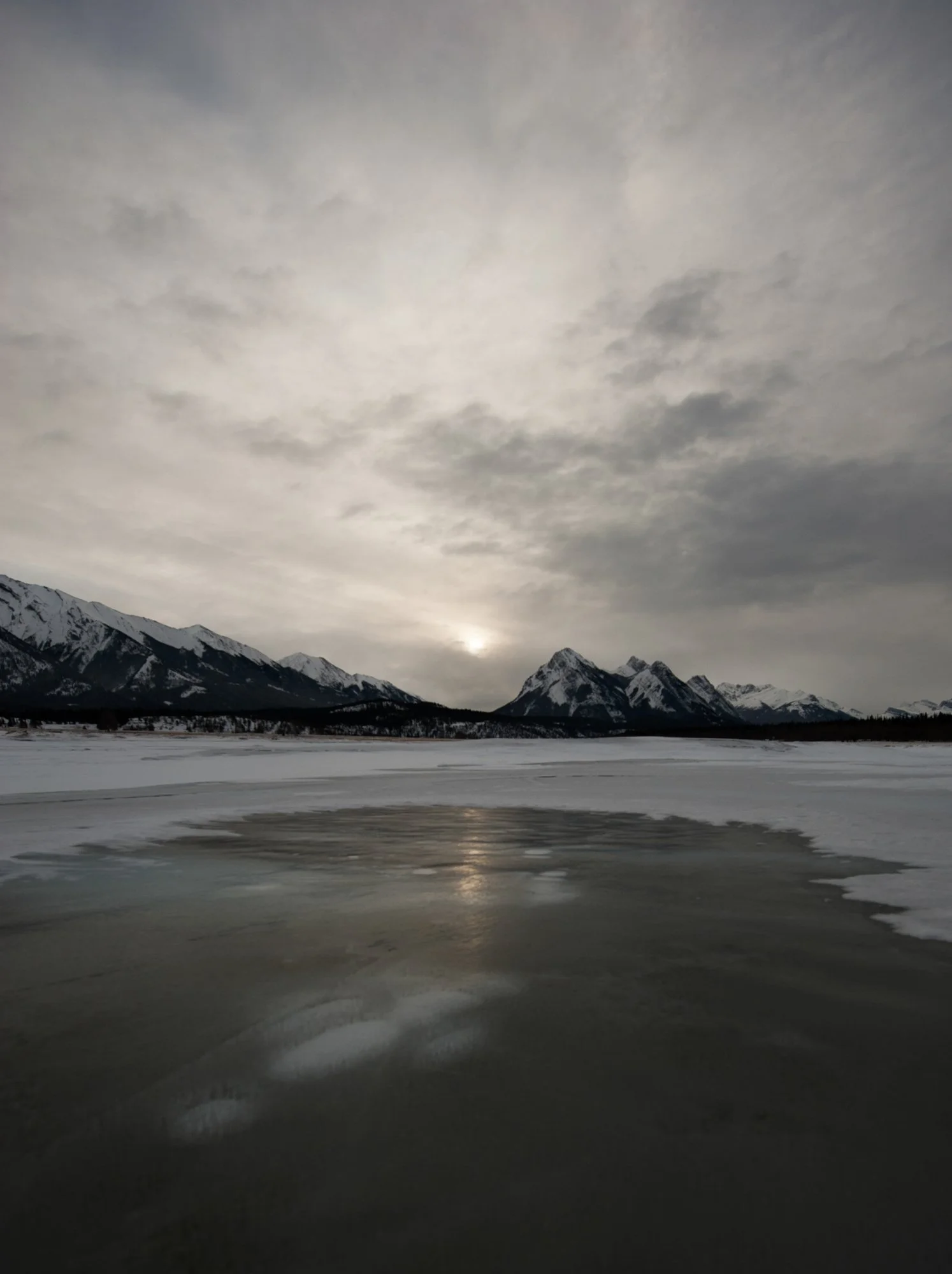 Abraham Lake. Preacher's Point. Sun Rise.