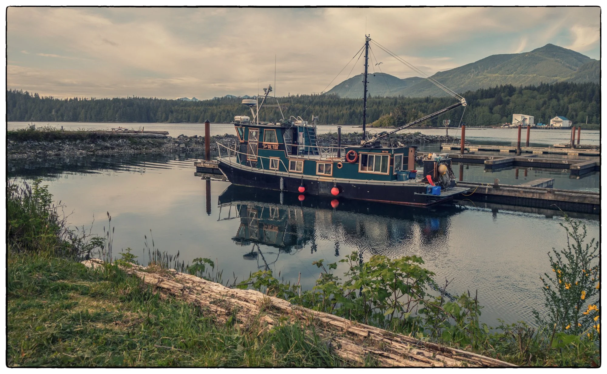 Ucluelet. harbor.