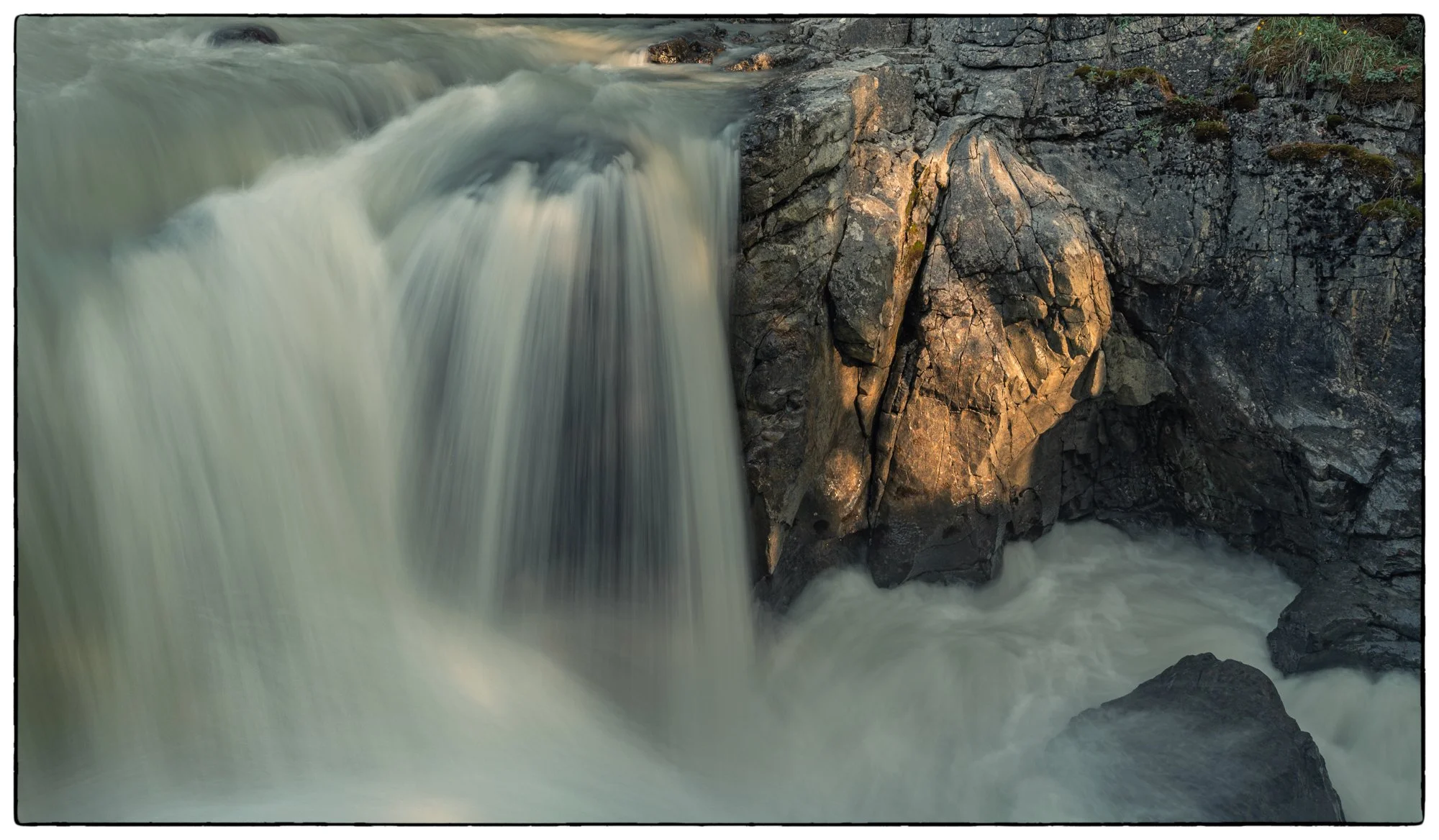Sunwapta Falls. 