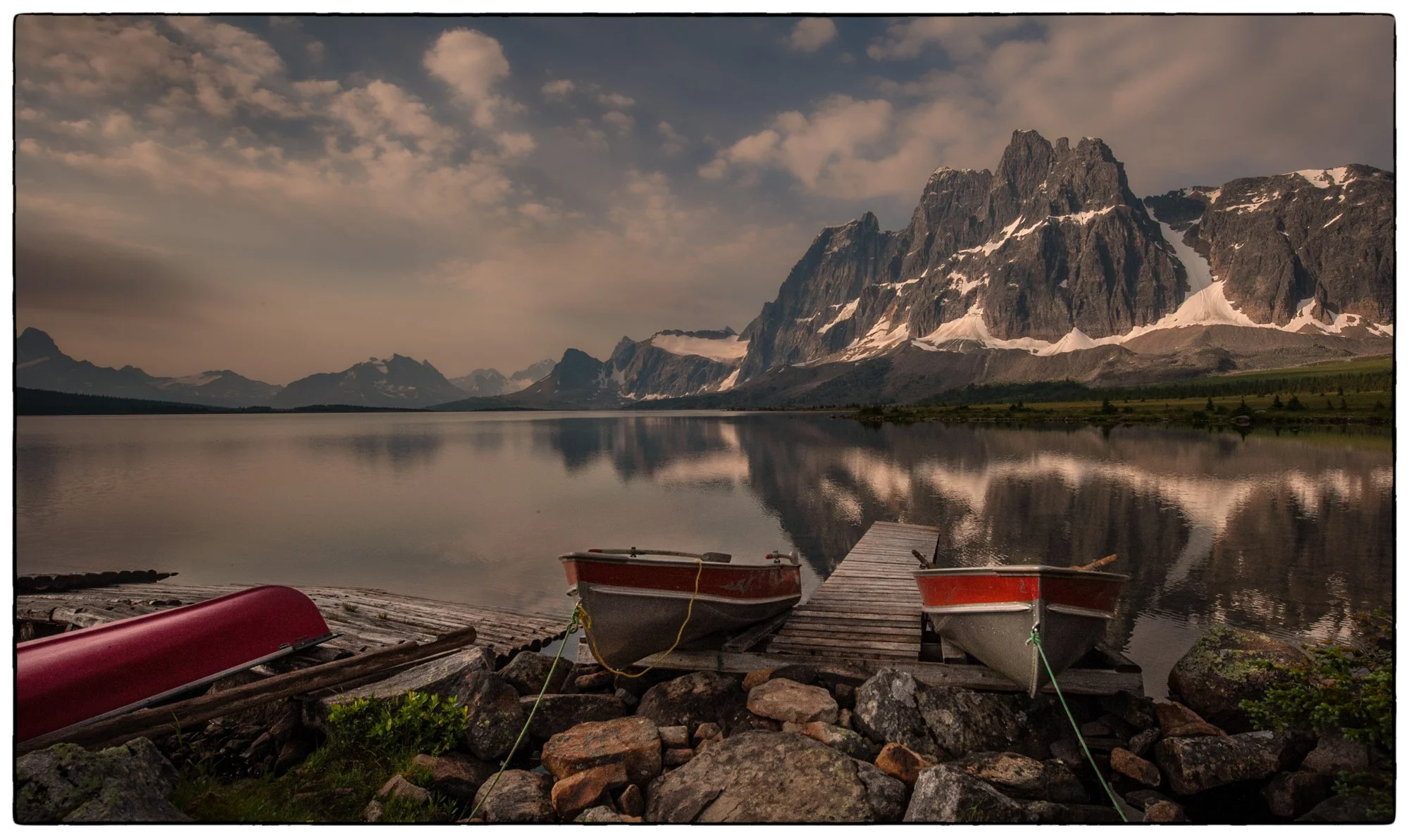 Tonquin Valley. Amethyst Lake.