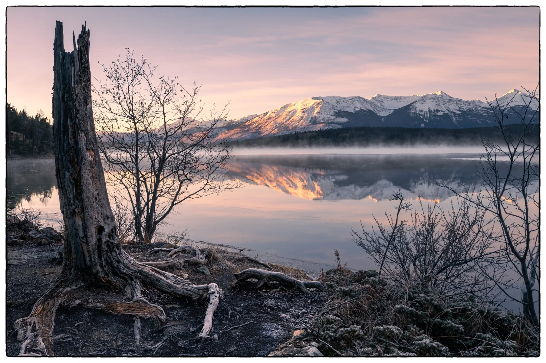  Pyramid lake