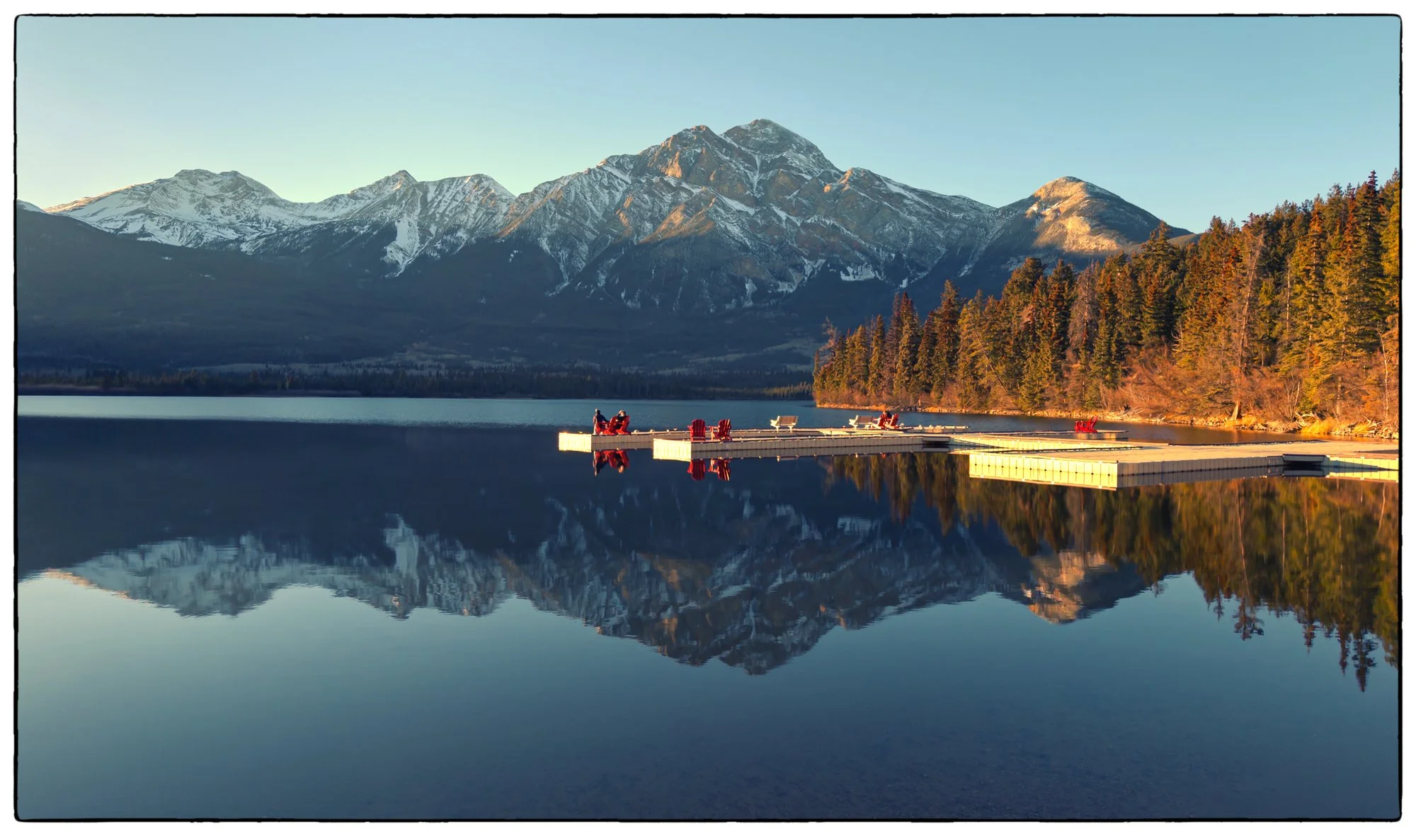  Pyramid lake