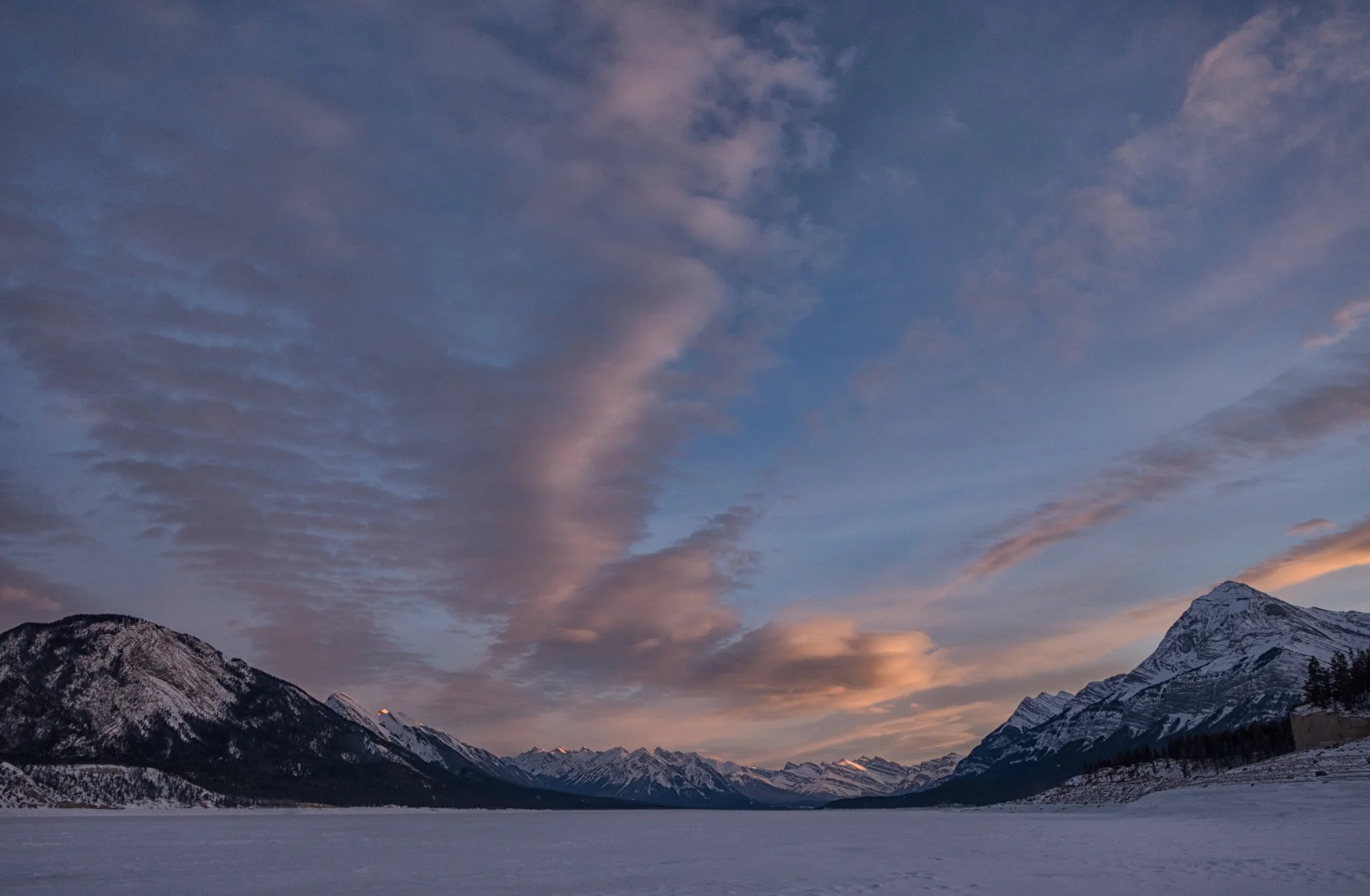 Abraham Lake. Sun Set.