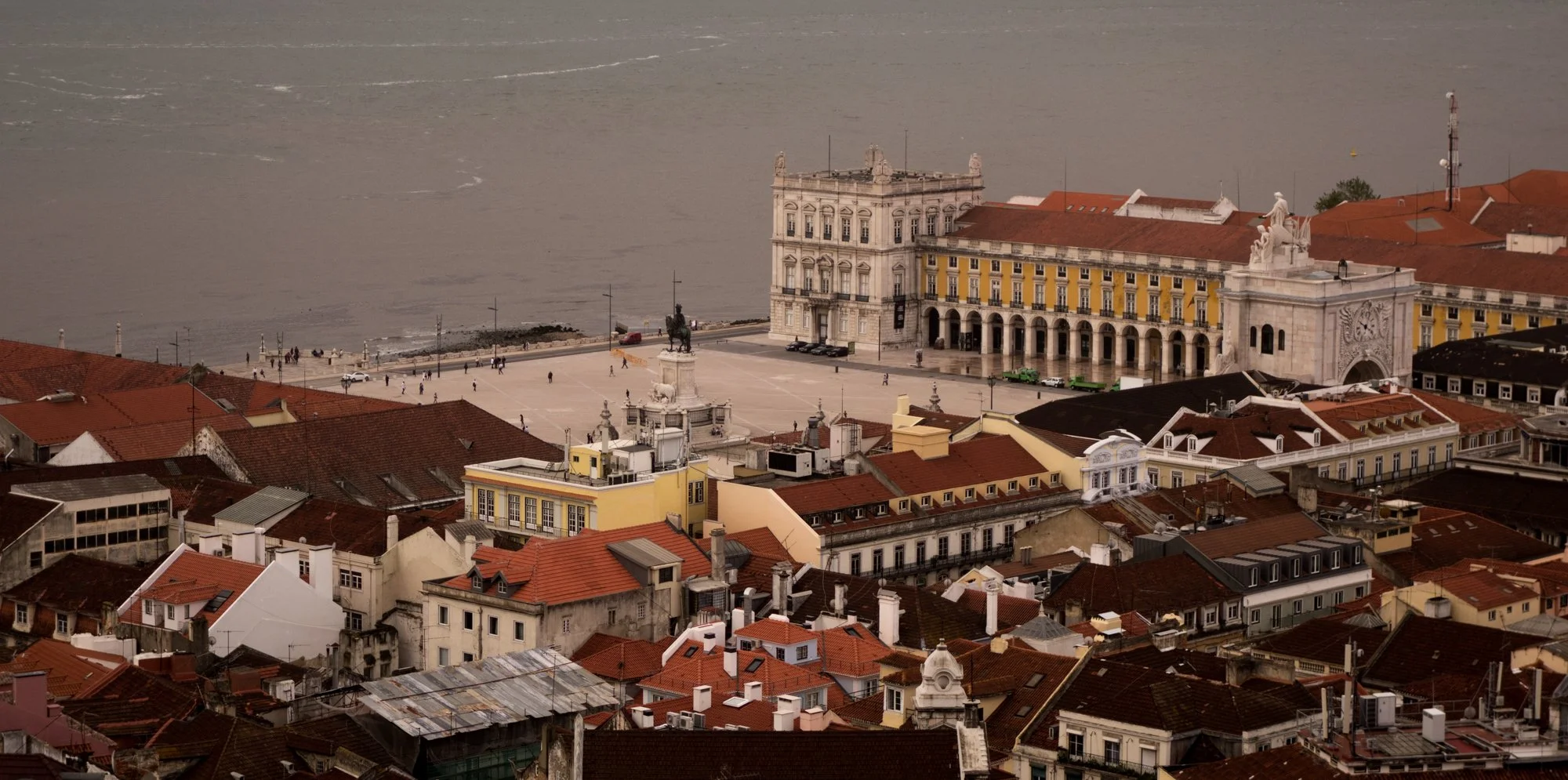 Lisbon Main Square. Praca do Comercio.